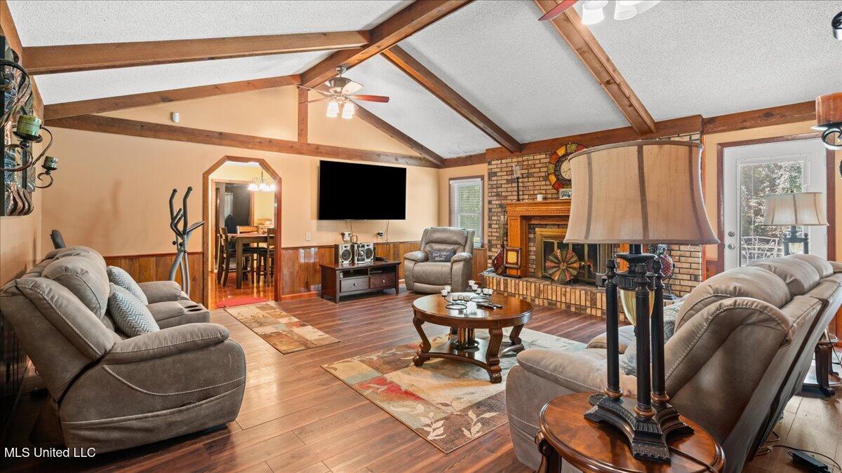 7585 Mississippi 35 Property Photo 2