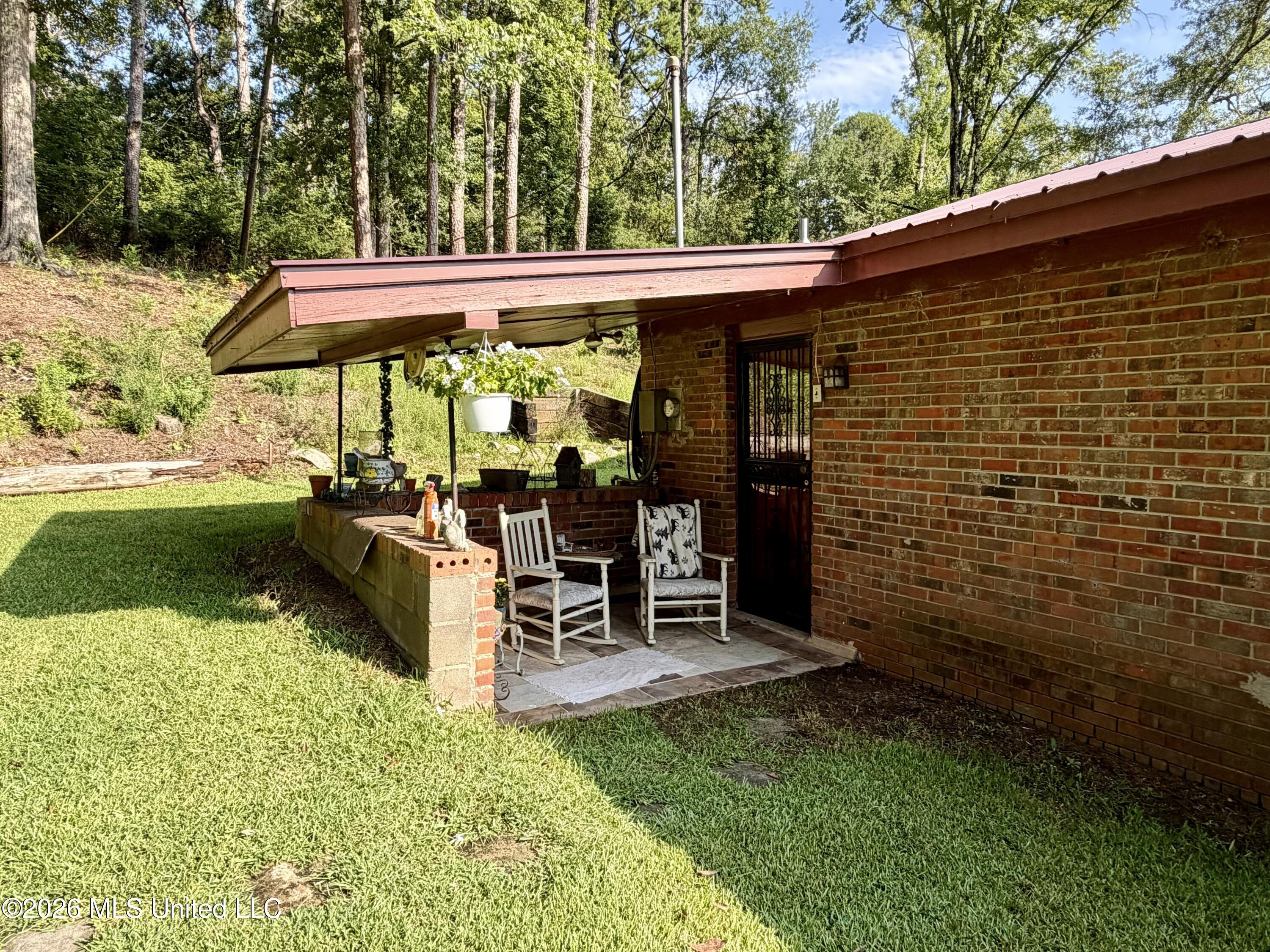 5267 Tank Road Property Photo 18