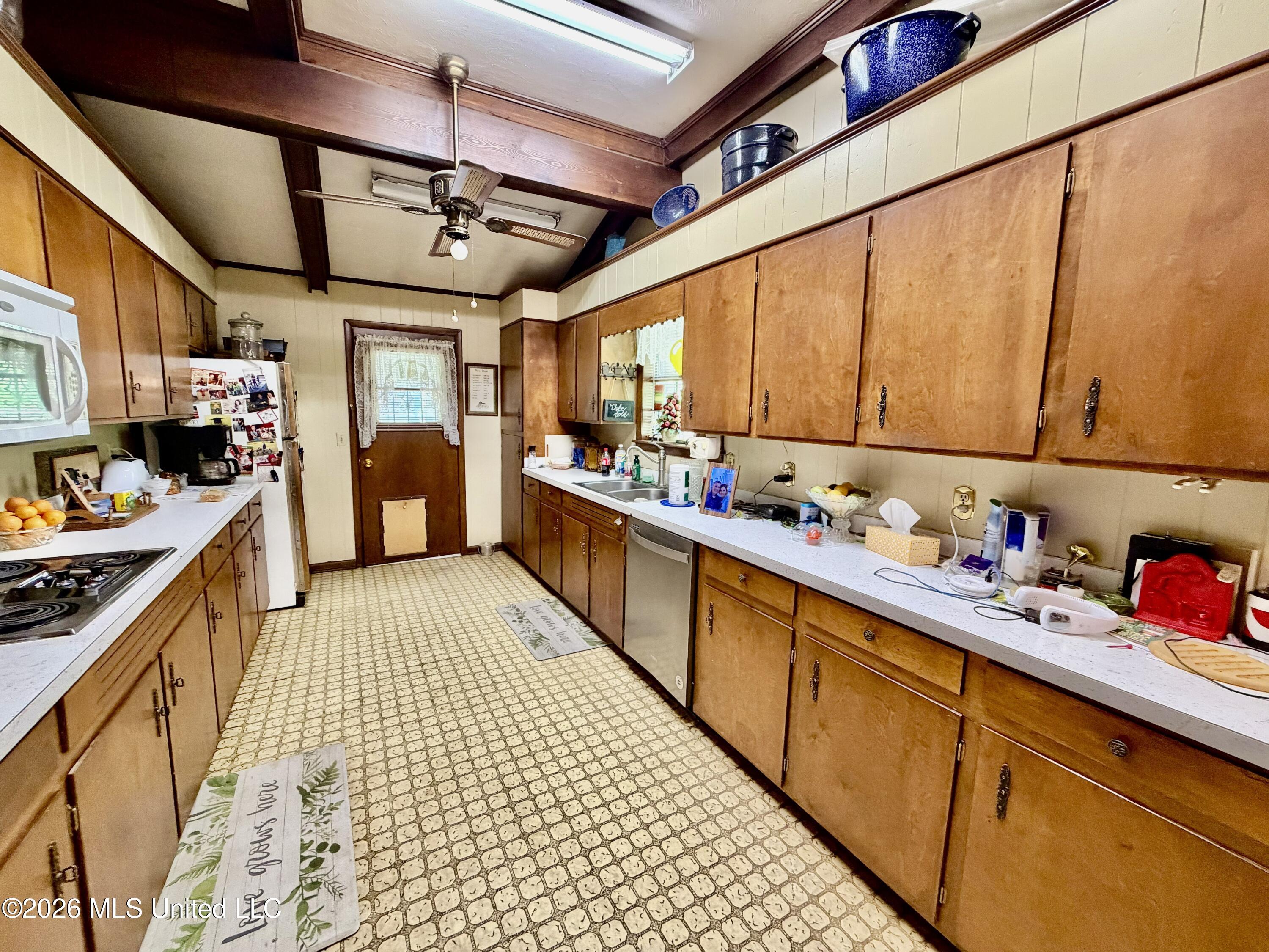 5267 Tank Road Property Photo 30