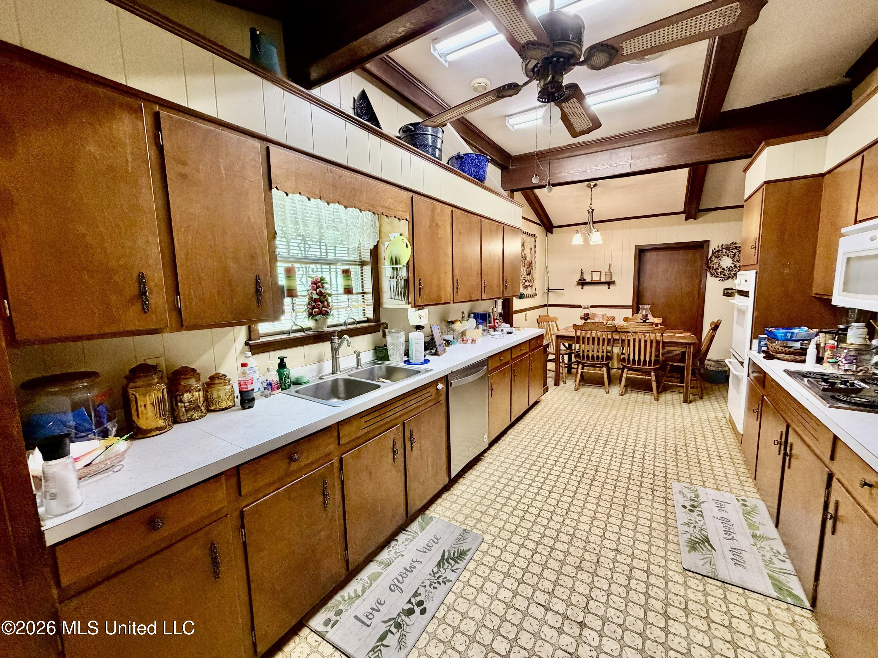 5267 Tank Road Property Photo 31