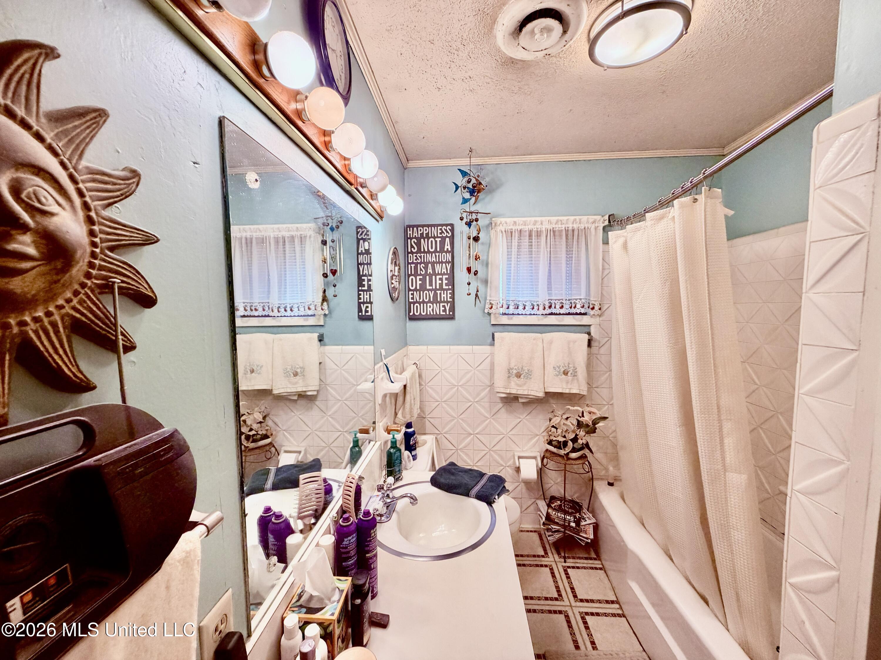 5267 Tank Road Property Photo 34