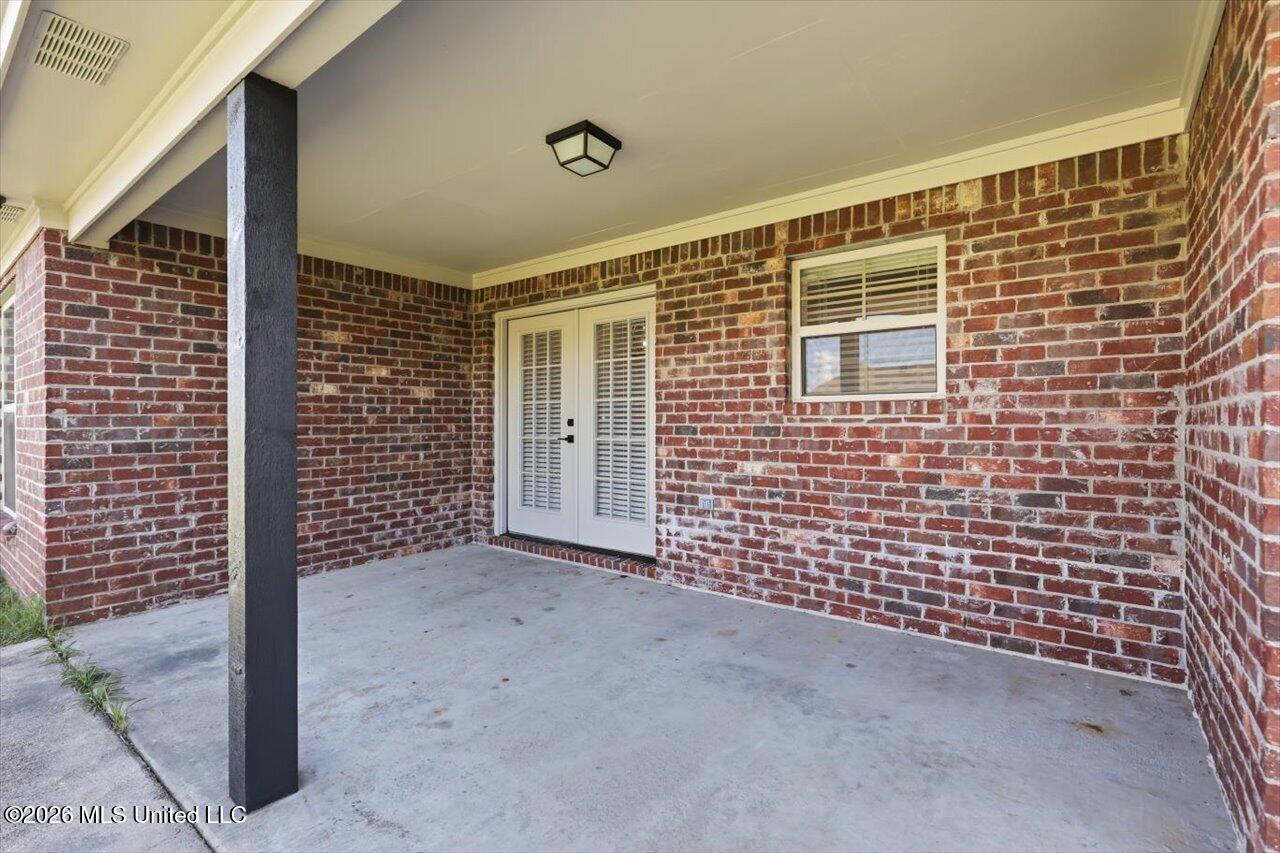116 Northwind Drive Property Photo 28