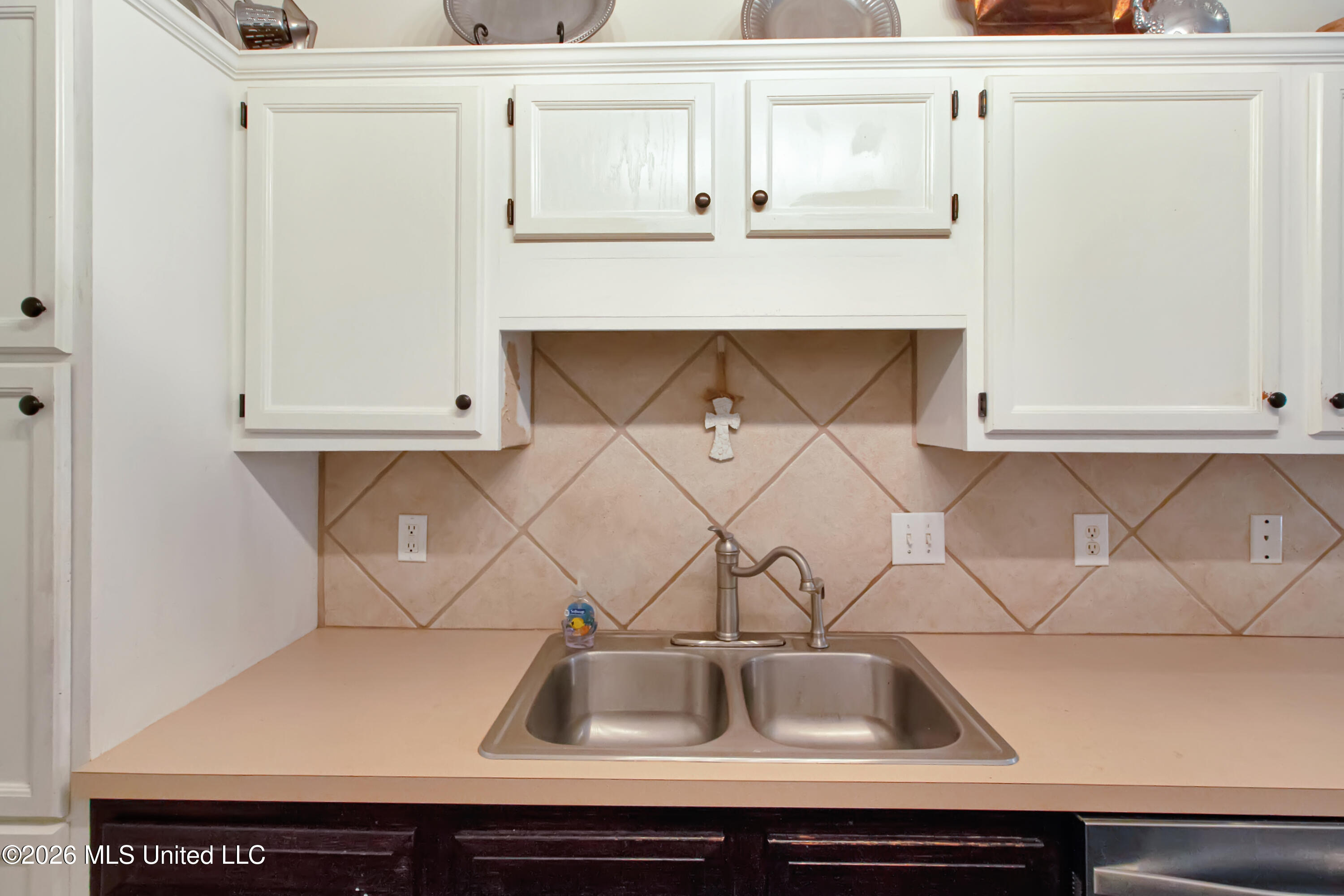 201 Edgewater Branch Drive Property Photo 12