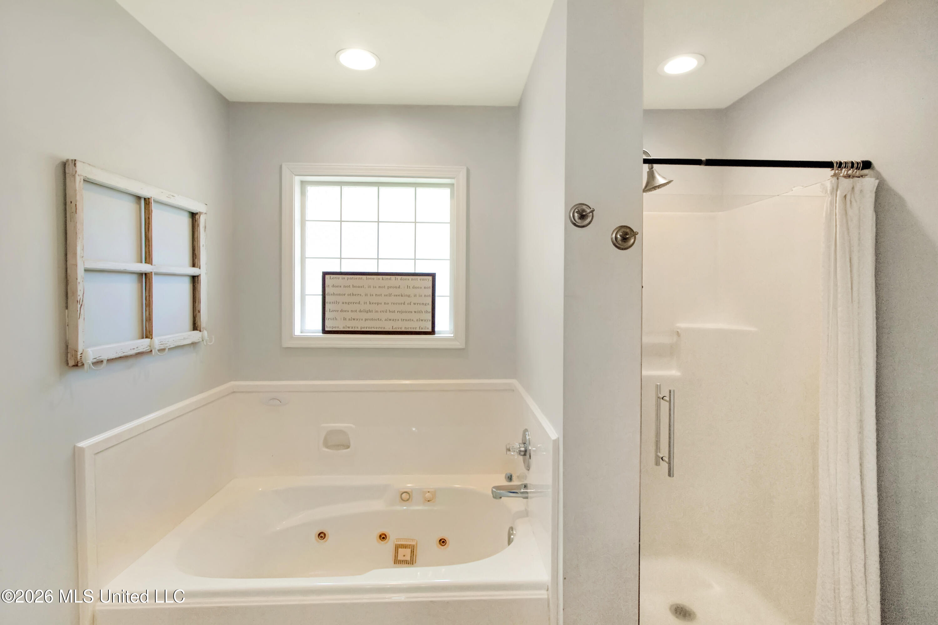 201 Edgewater Branch Drive Property Photo 21