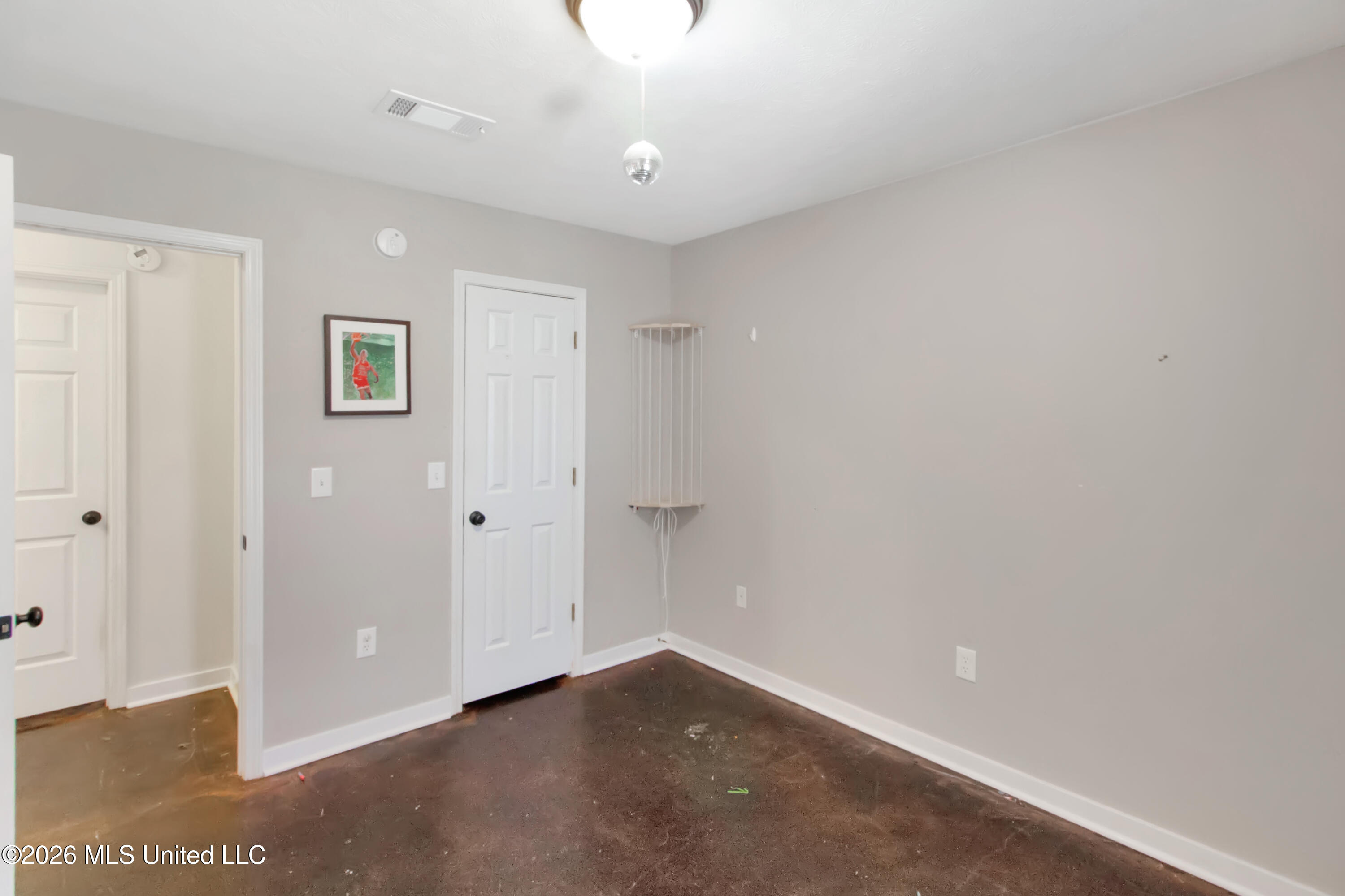 201 Edgewater Branch Drive Property Photo 27