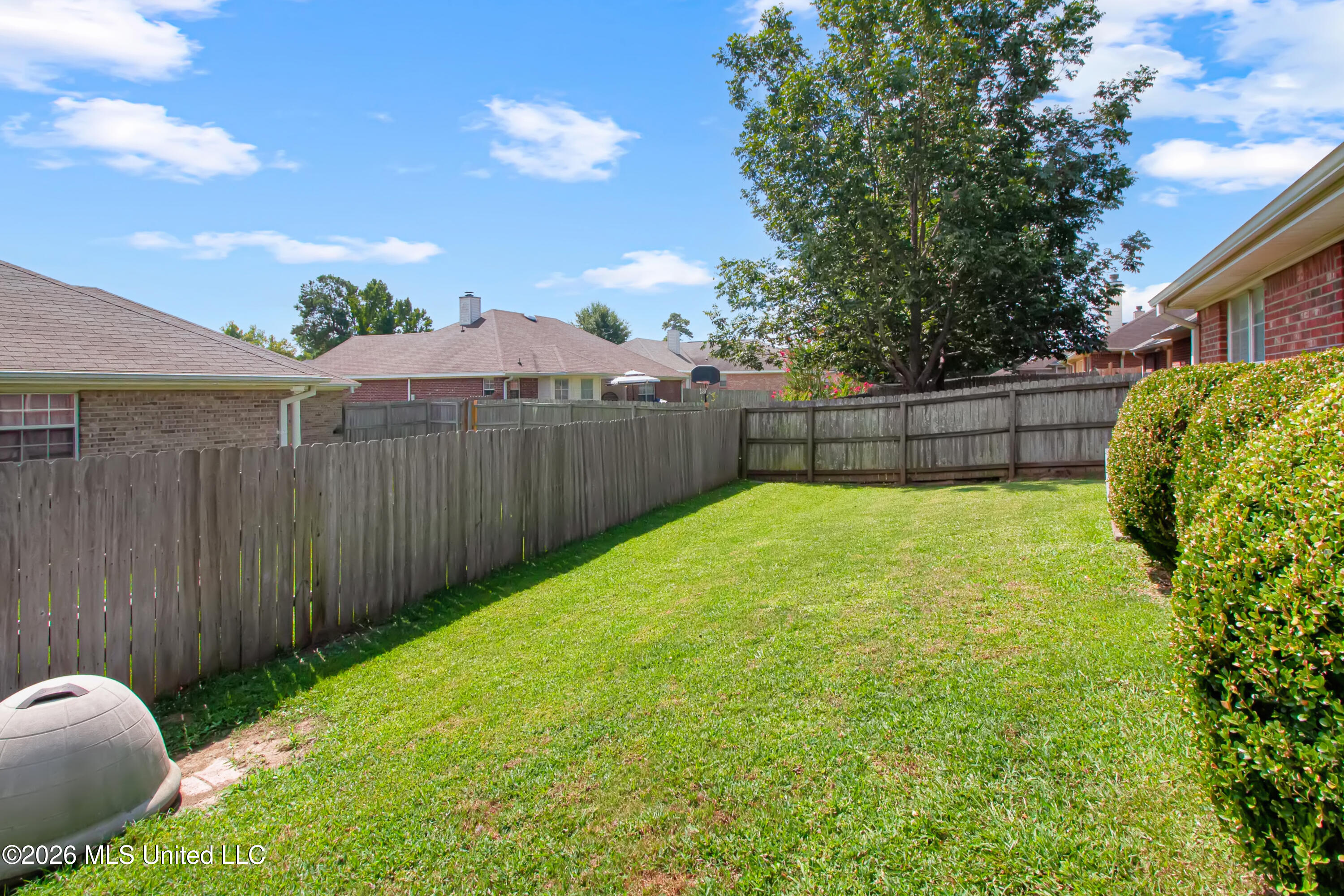201 Edgewater Branch Drive Property Photo 32