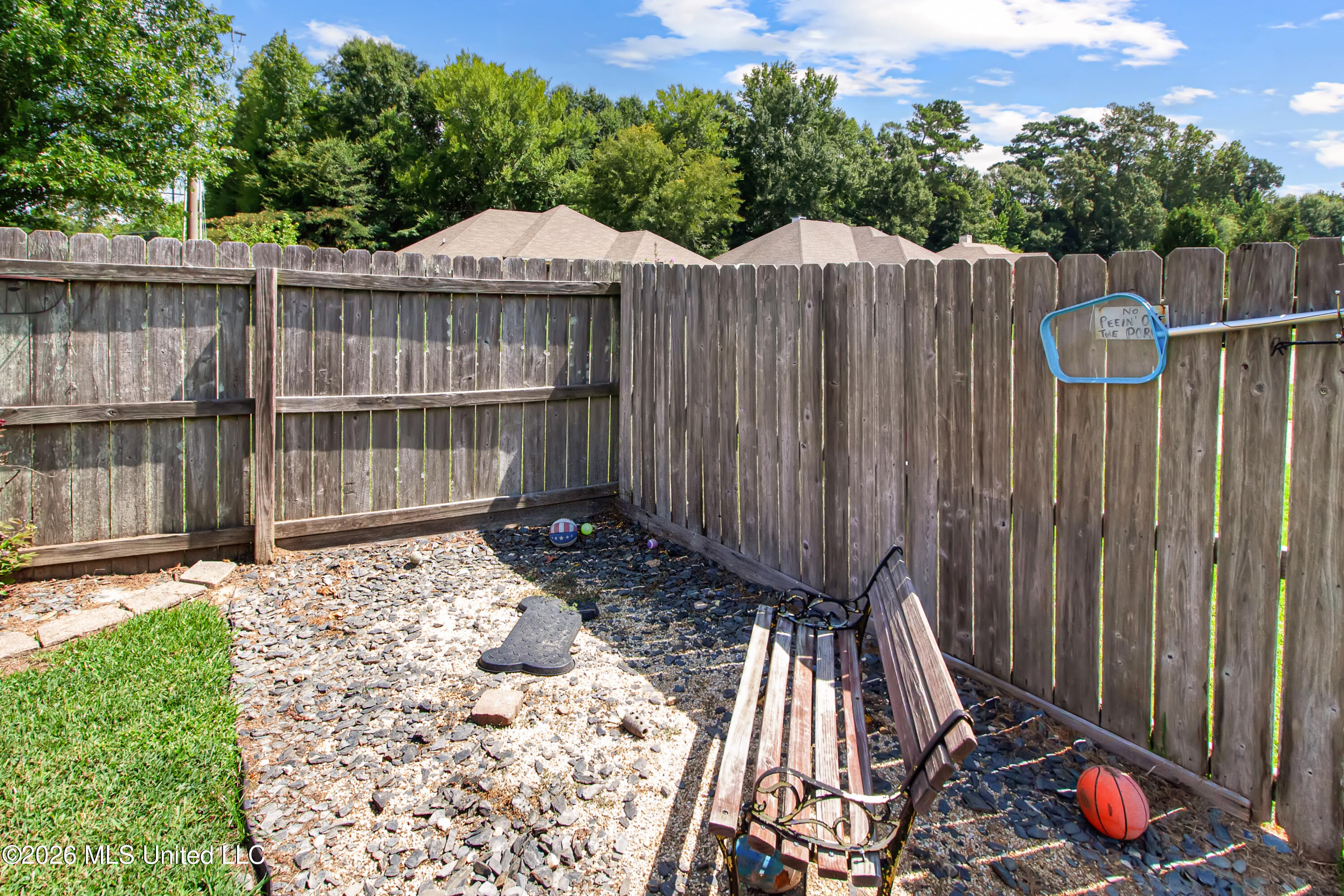 201 Edgewater Branch Drive Property Photo 35