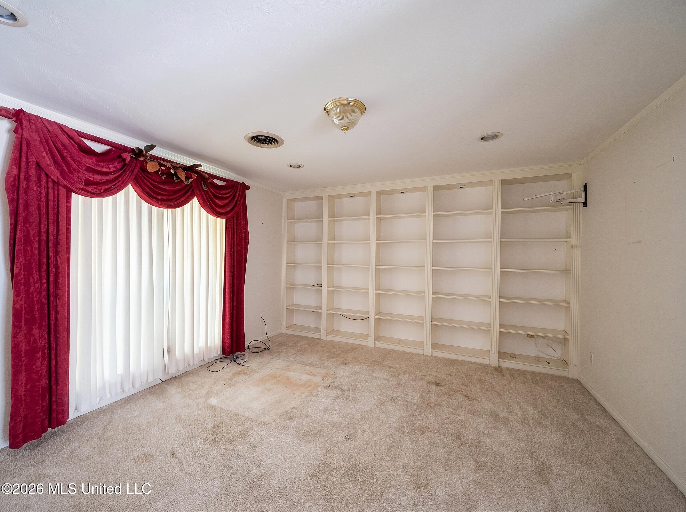 5251 Old Canton Road Property Photo 7