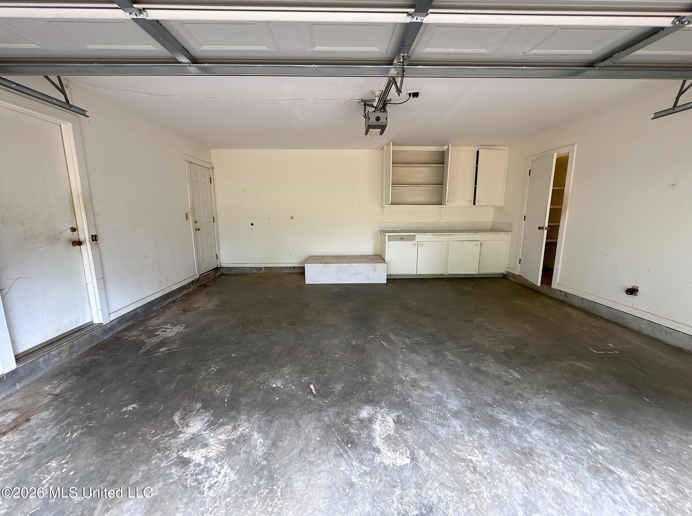 5251 Old Canton Road Property Photo 12