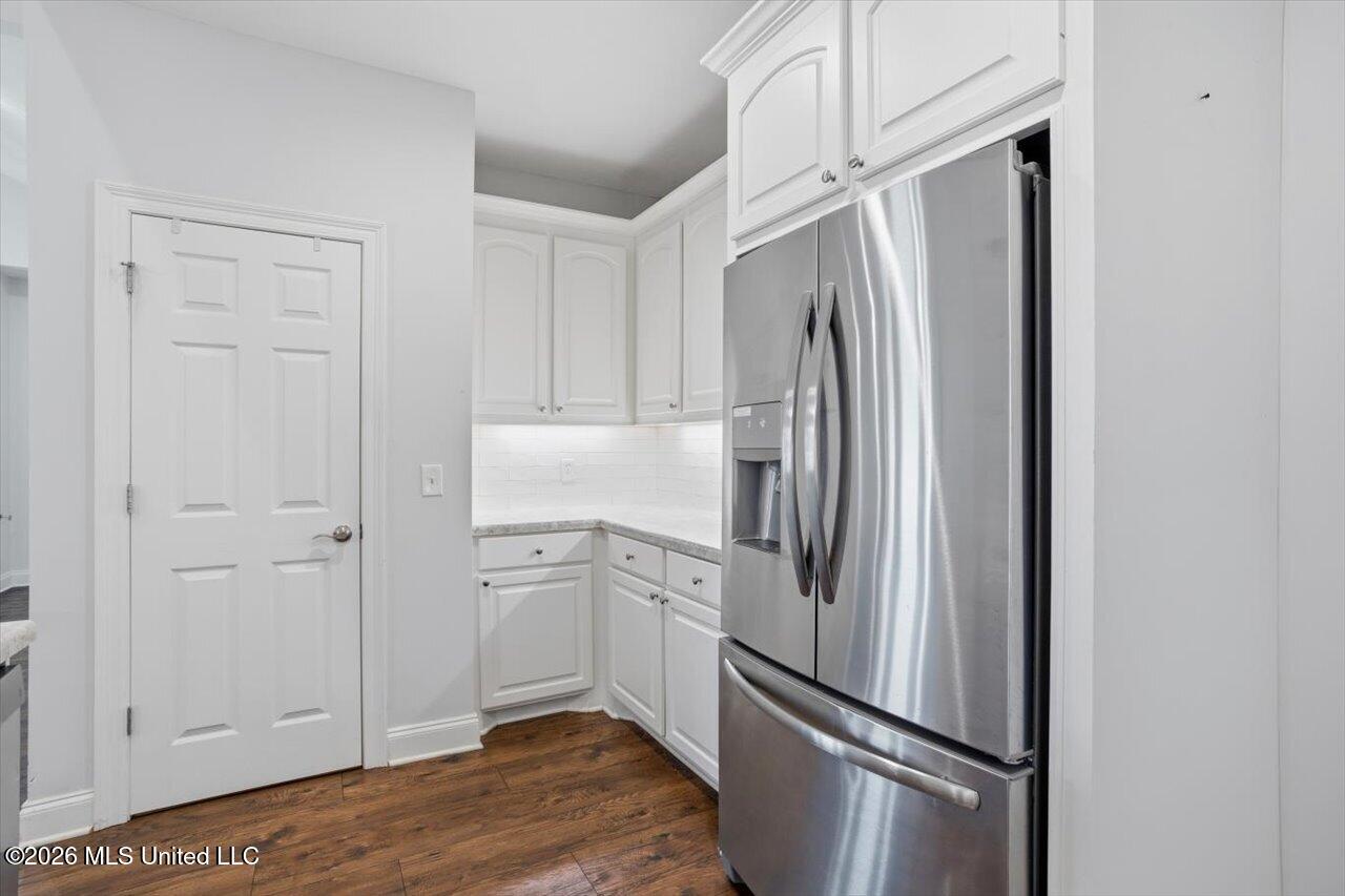 1020 Sweetwater Cove Property Photo 12