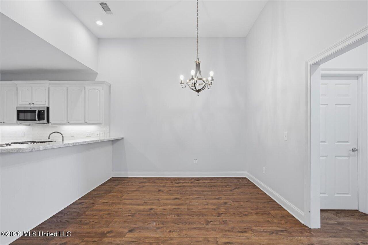 1020 Sweetwater Cove Property Photo 14