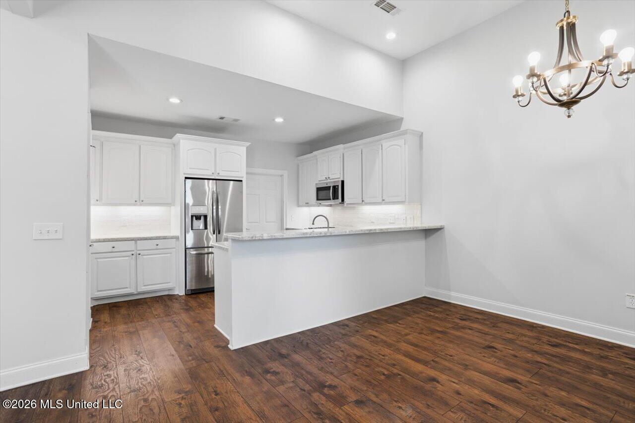 1020 Sweetwater Cove Property Photo 15
