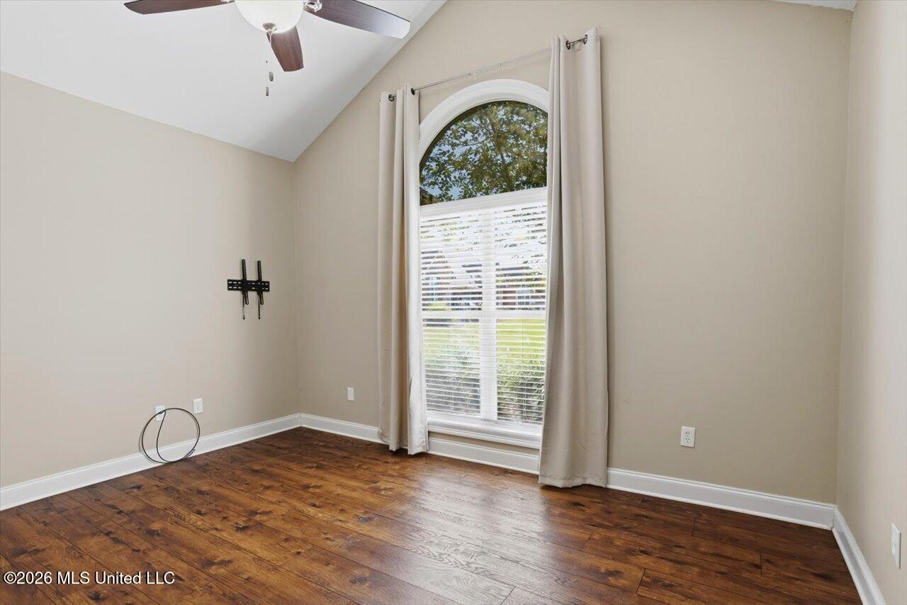 1020 Sweetwater Cove Property Photo 23