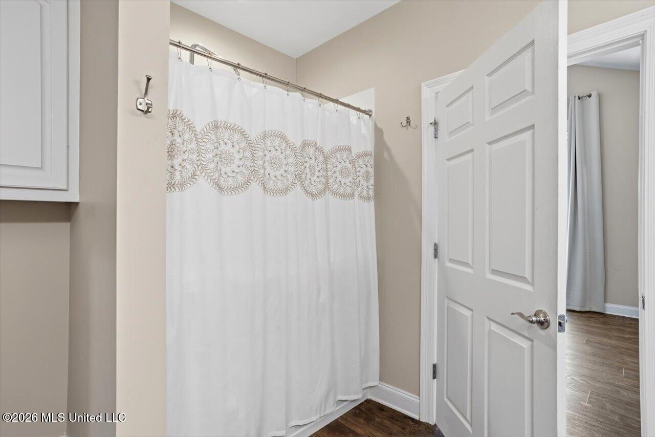 1020 Sweetwater Cove Property Photo 27