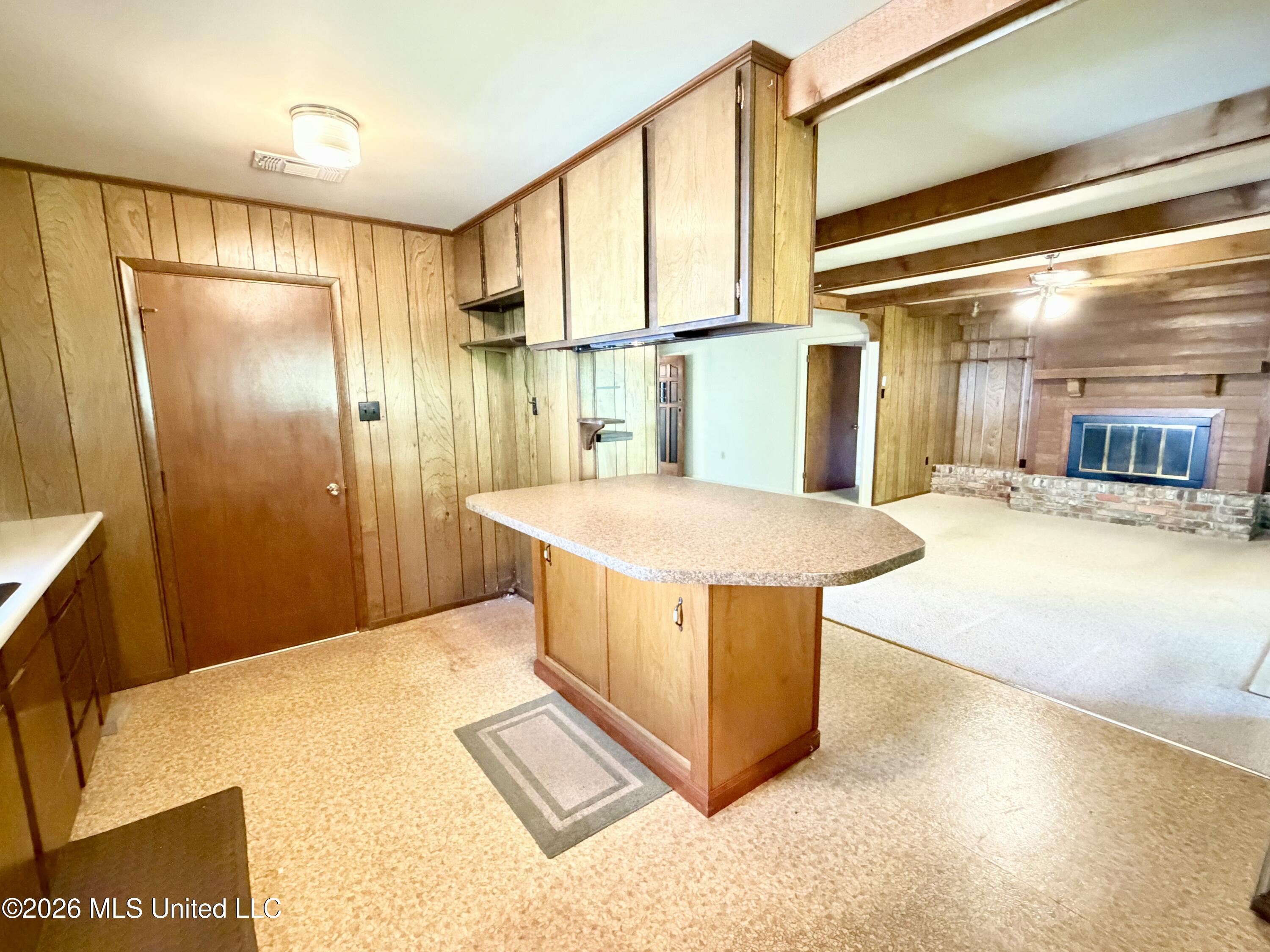 2 Lafayette Place Property Photo 8