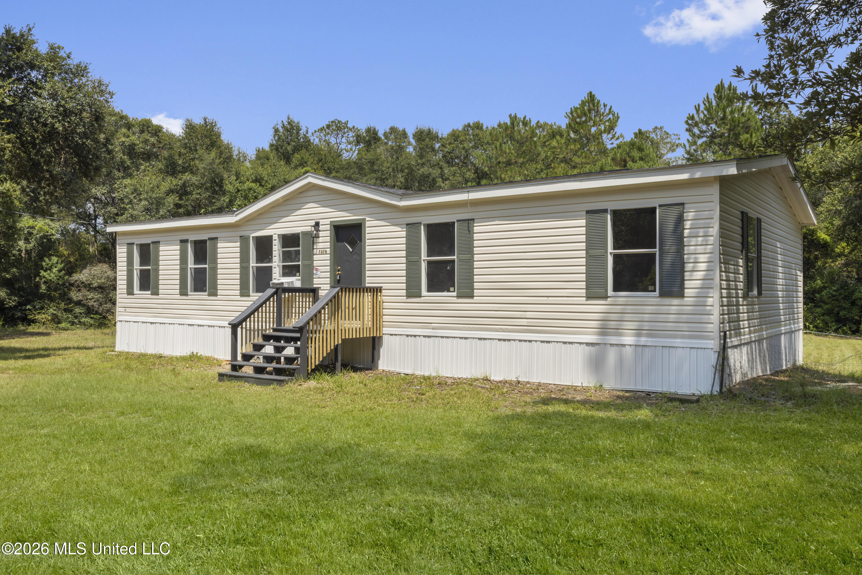 7376 Longridge Road Property Photo 4
