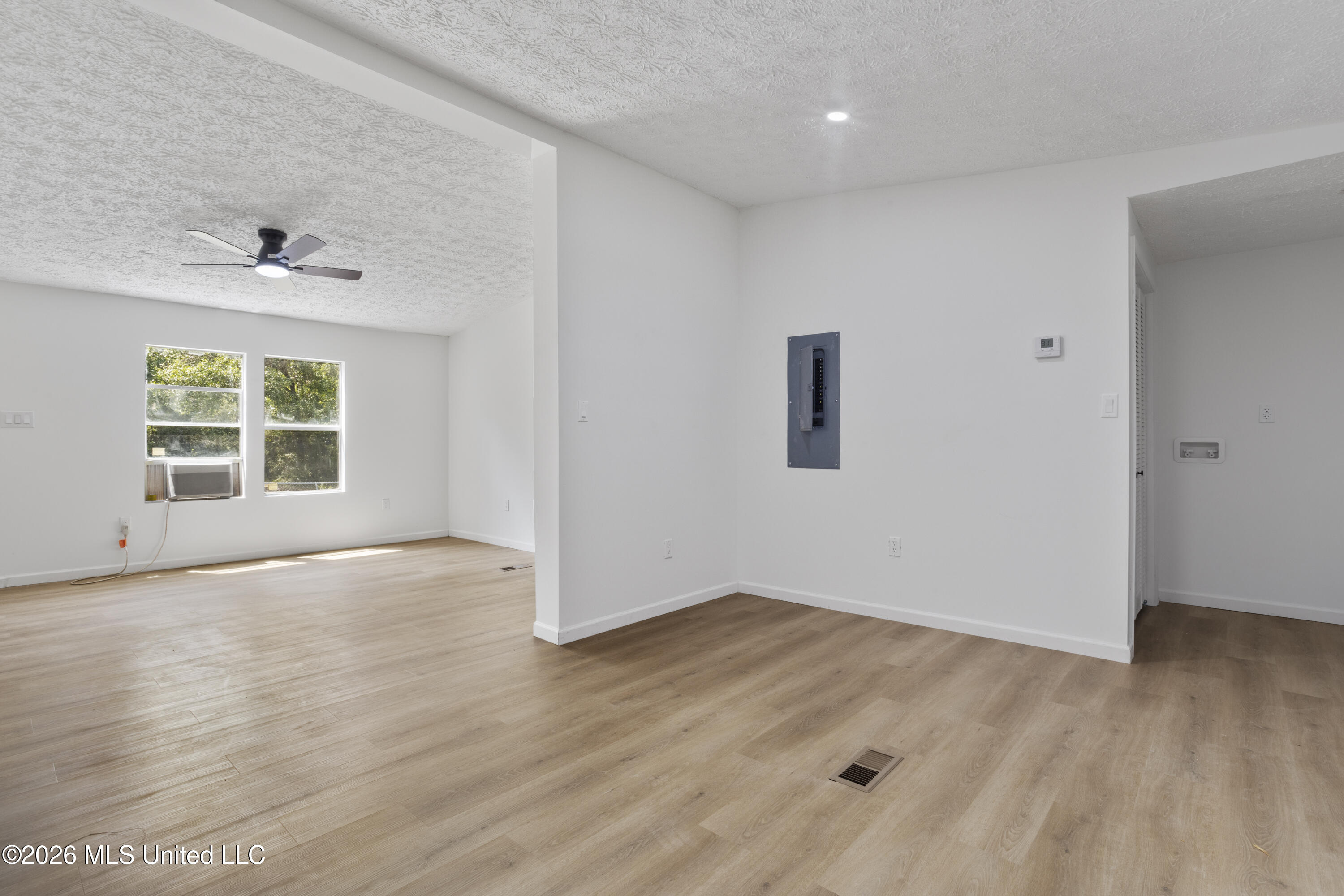 7376 Longridge Road Property Photo 13