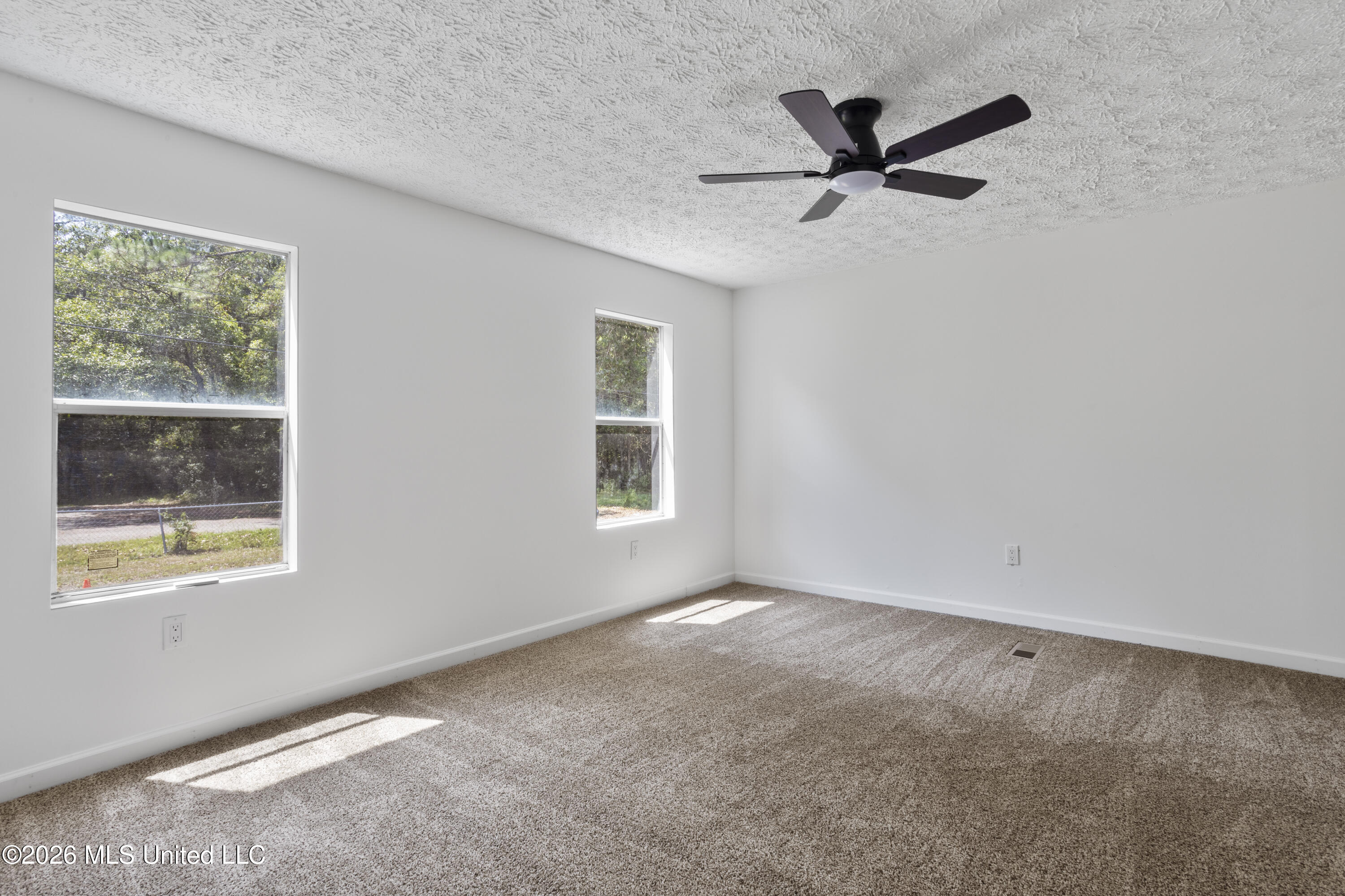 7376 Longridge Road Property Photo 14