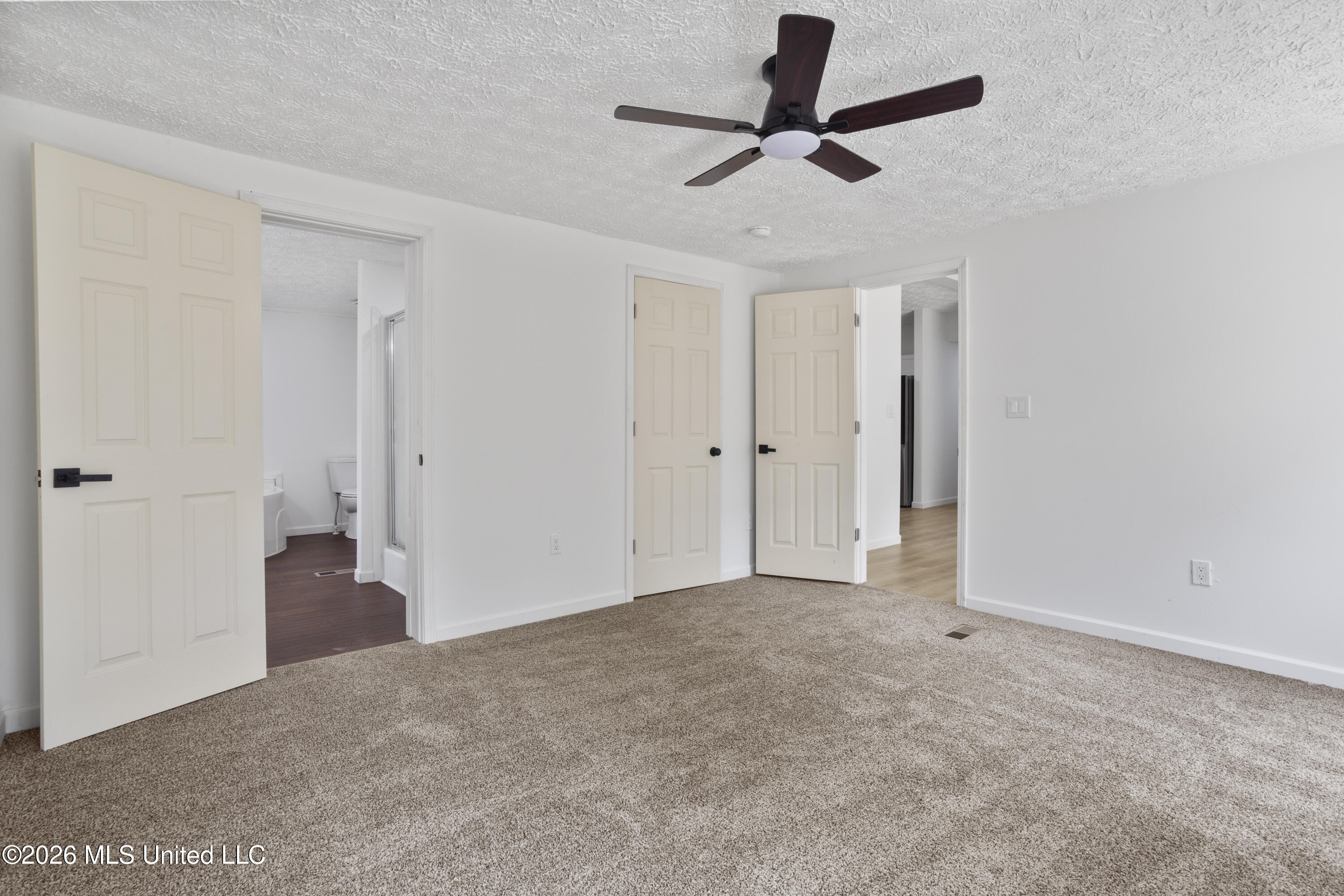 7376 Longridge Road Property Photo 15