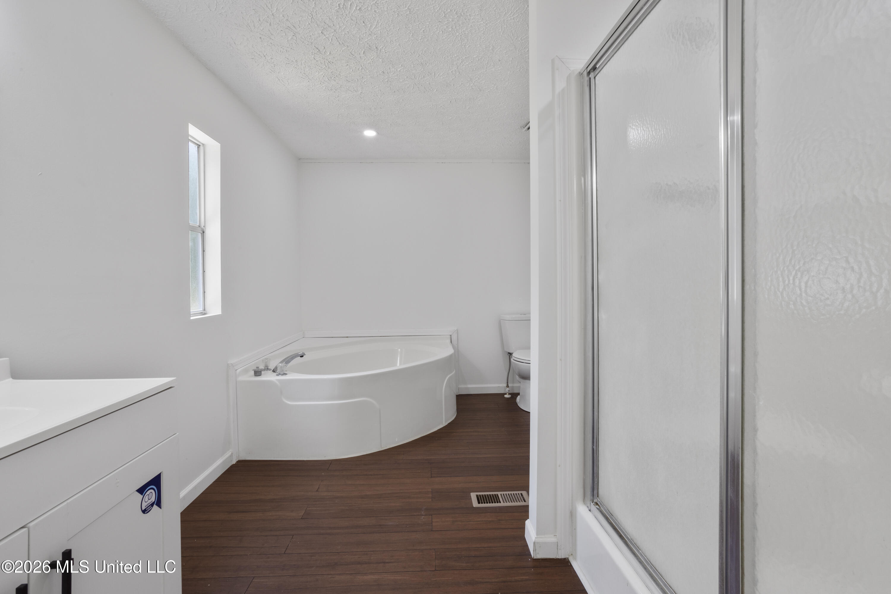 7376 Longridge Road Property Photo 17