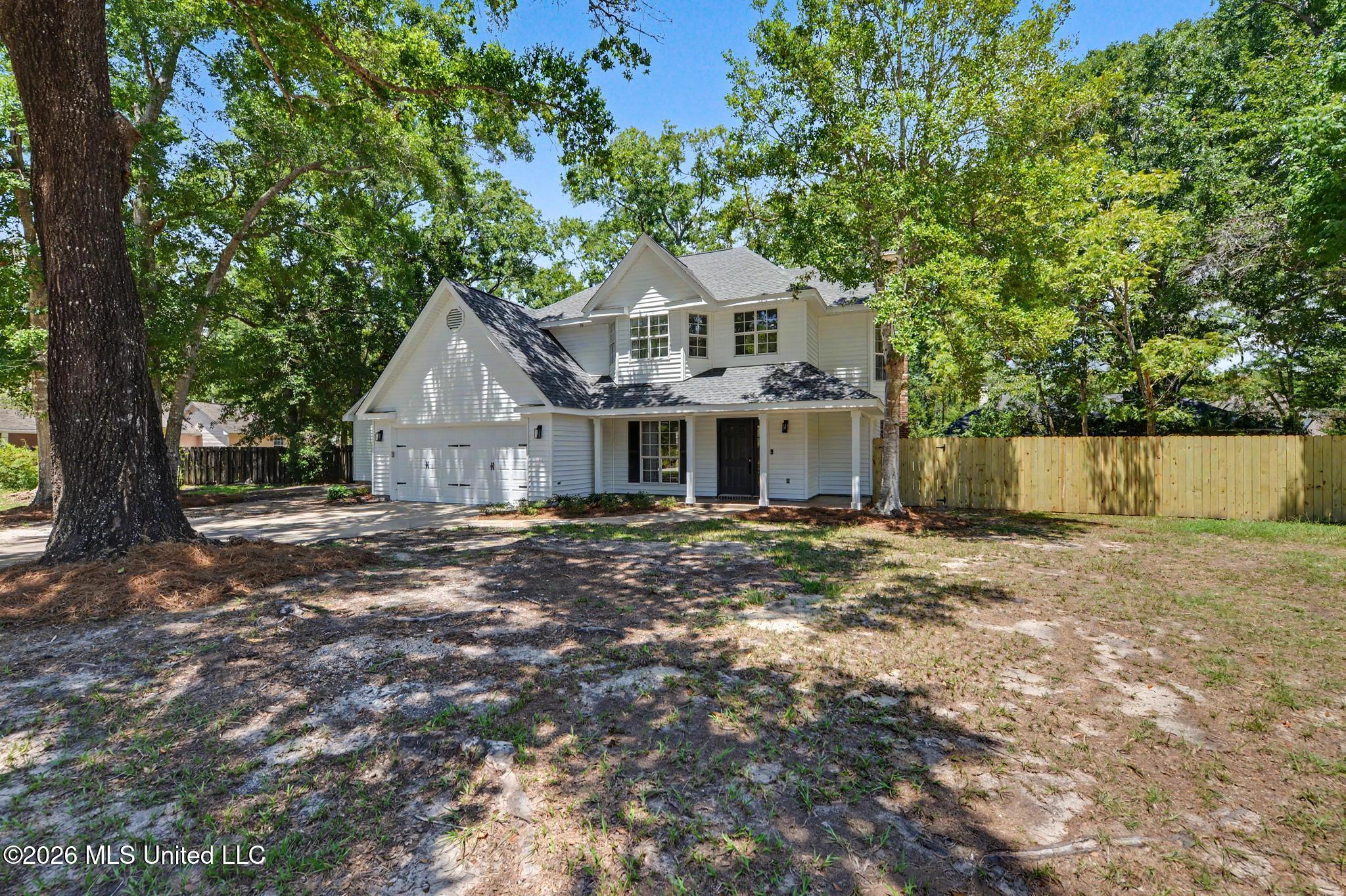 3611 Hedgewood Cove Property Photo 2
