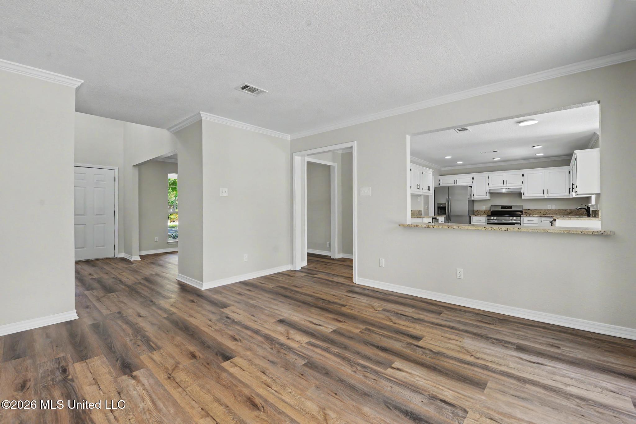 3611 Hedgewood Cove Property Photo 6
