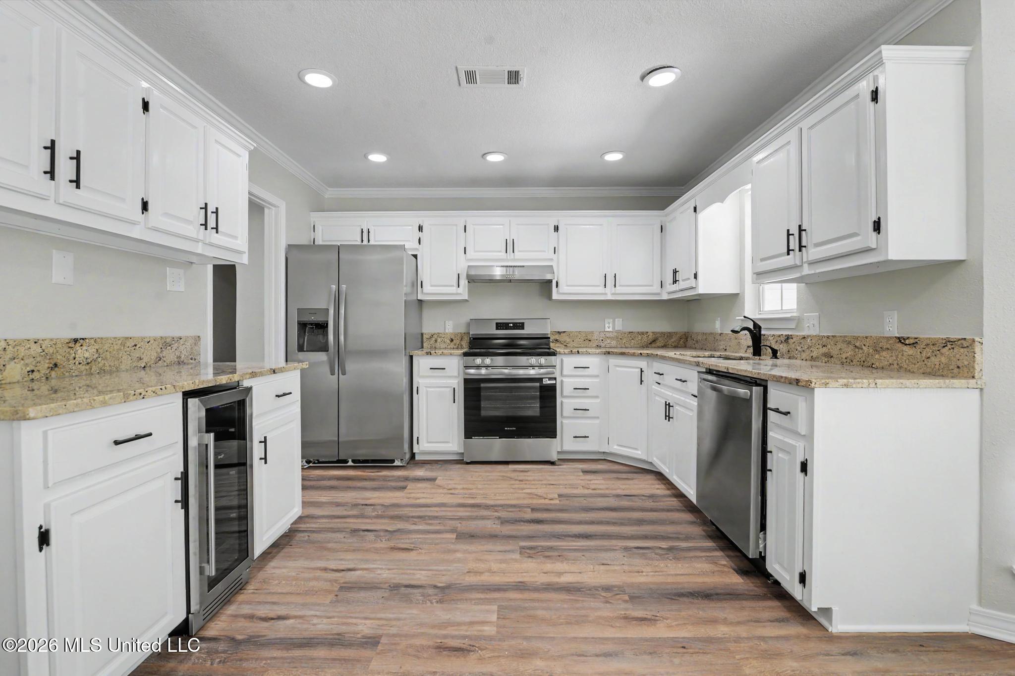 3611 Hedgewood Cove Property Photo 7