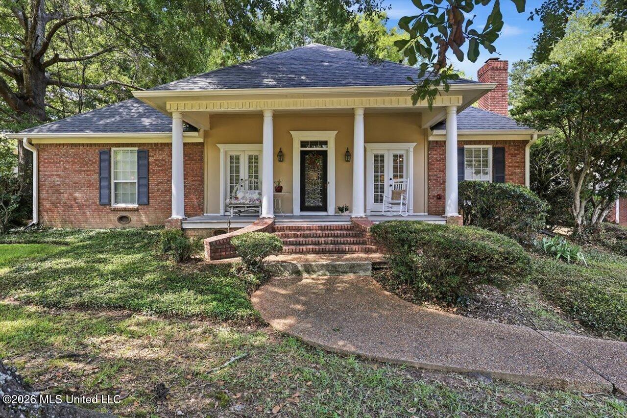 308 Autumn Crest Drive Property Photo 5