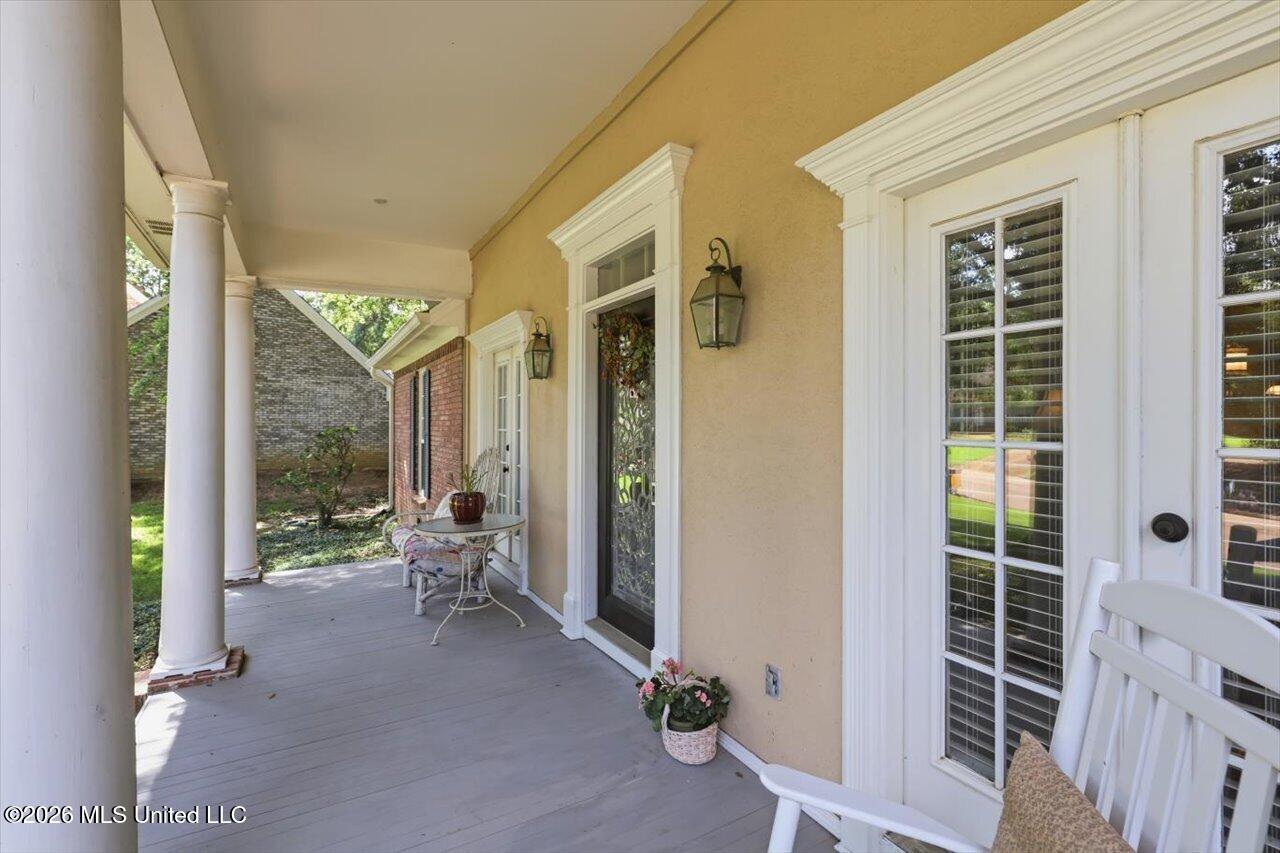 308 Autumn Crest Drive Property Photo 6