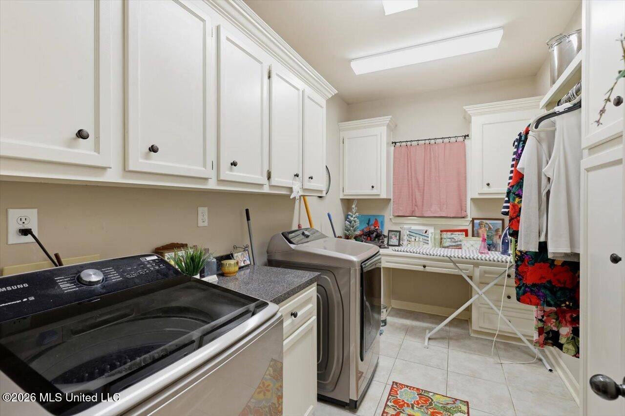 308 Autumn Crest Drive Property Photo 21