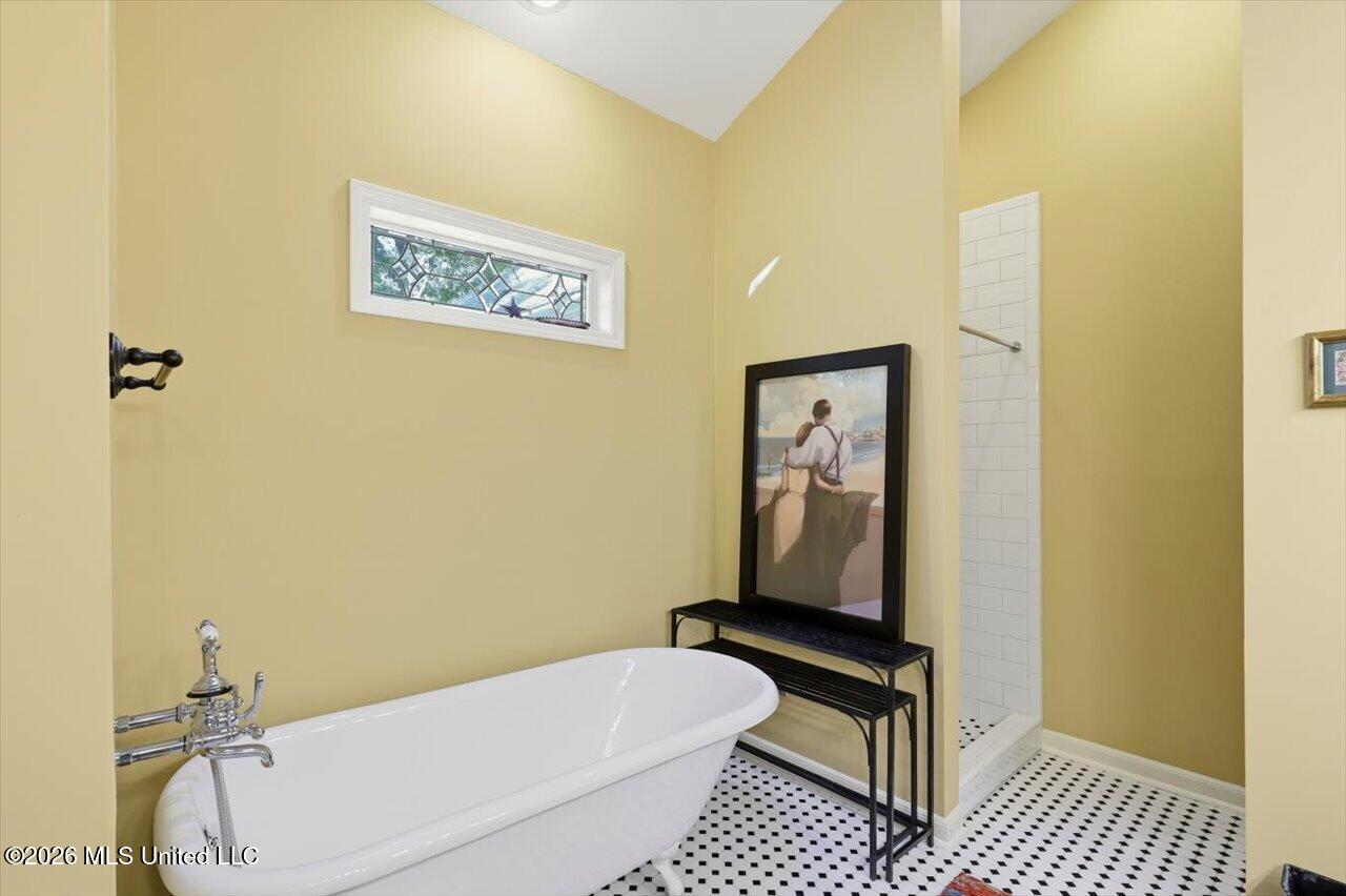 308 Autumn Crest Drive Property Photo 26