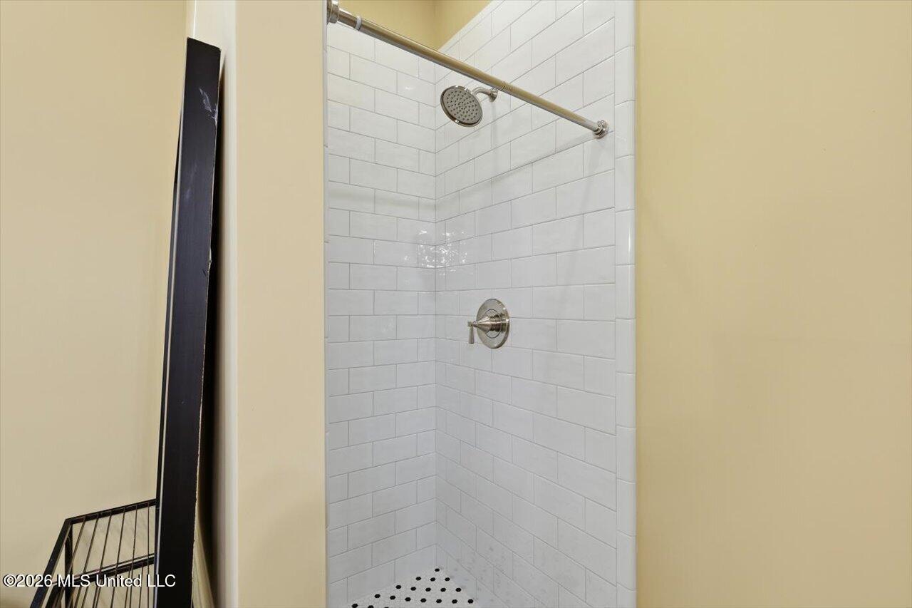 308 Autumn Crest Drive Property Photo 27