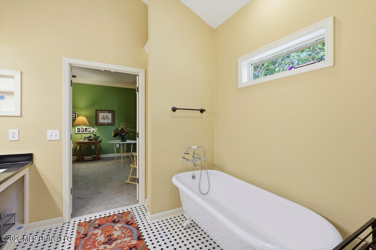 308 Autumn Crest Drive Property Photo 28