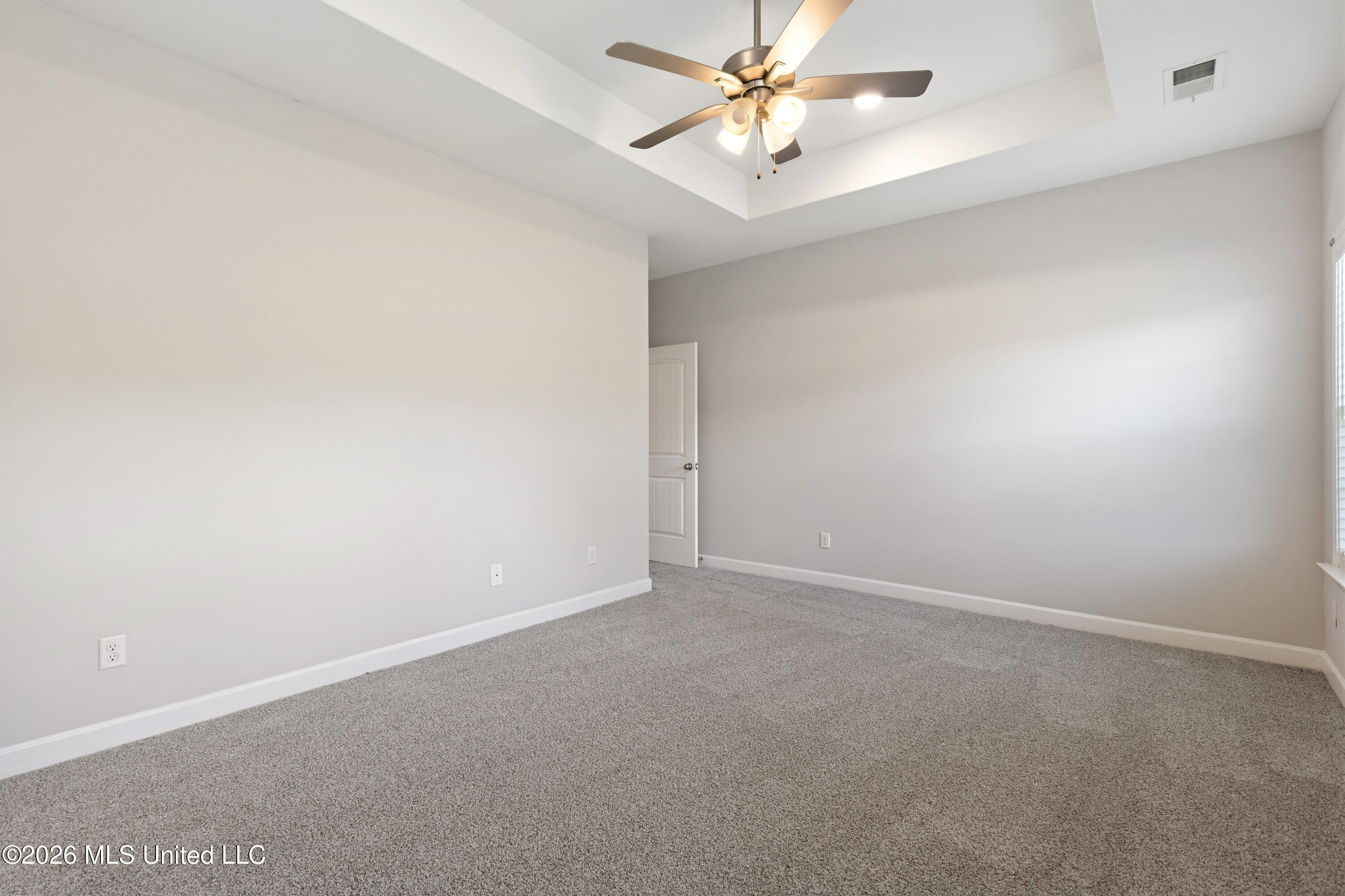 5766 Matthew Drive Property Photo 13