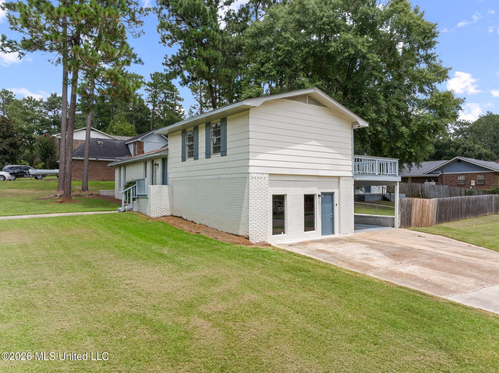 44 Sharmont Drive Property Photo 2