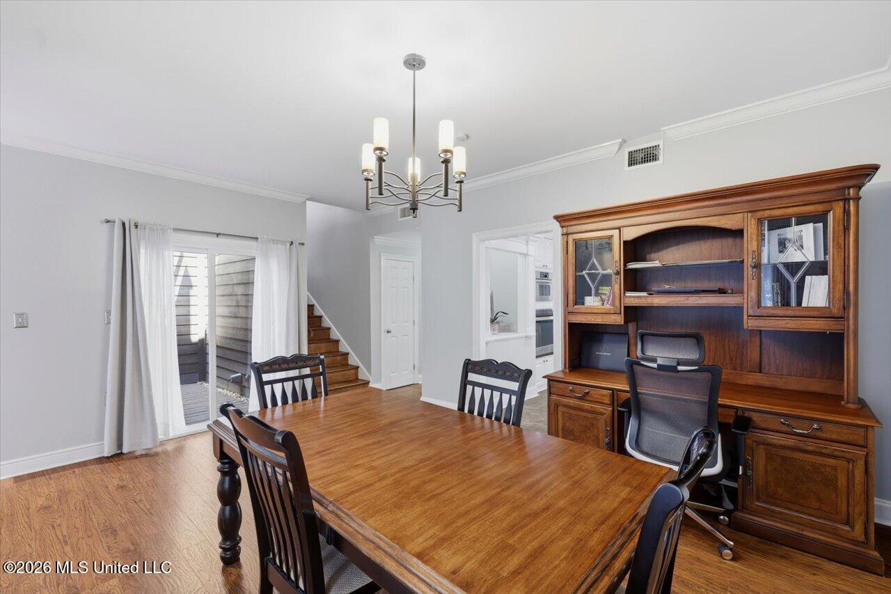 1540 Lakeside Drive Property Photo 10