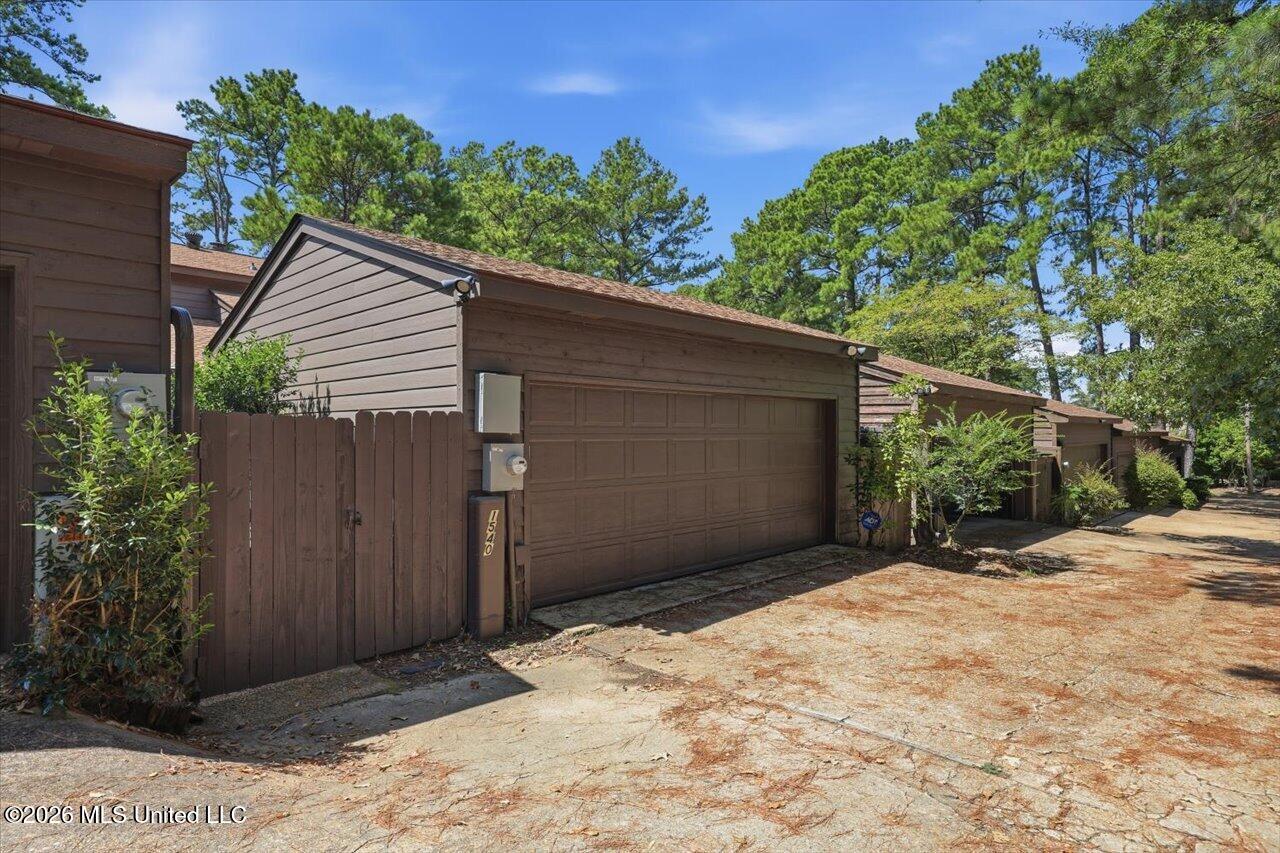 1540 Lakeside Drive Property Photo 33