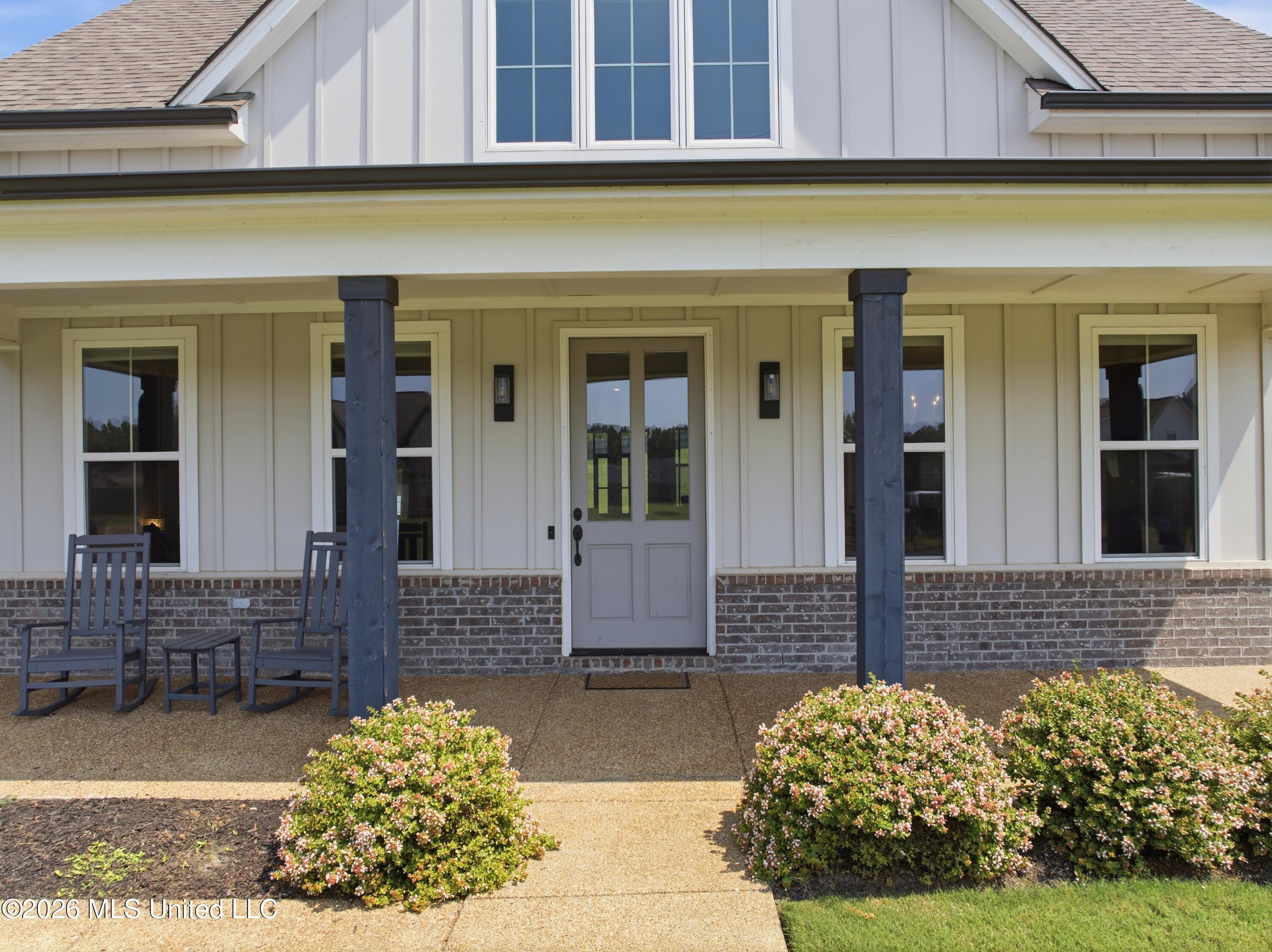 3716 Fossil Hill Drive Property Photo 4