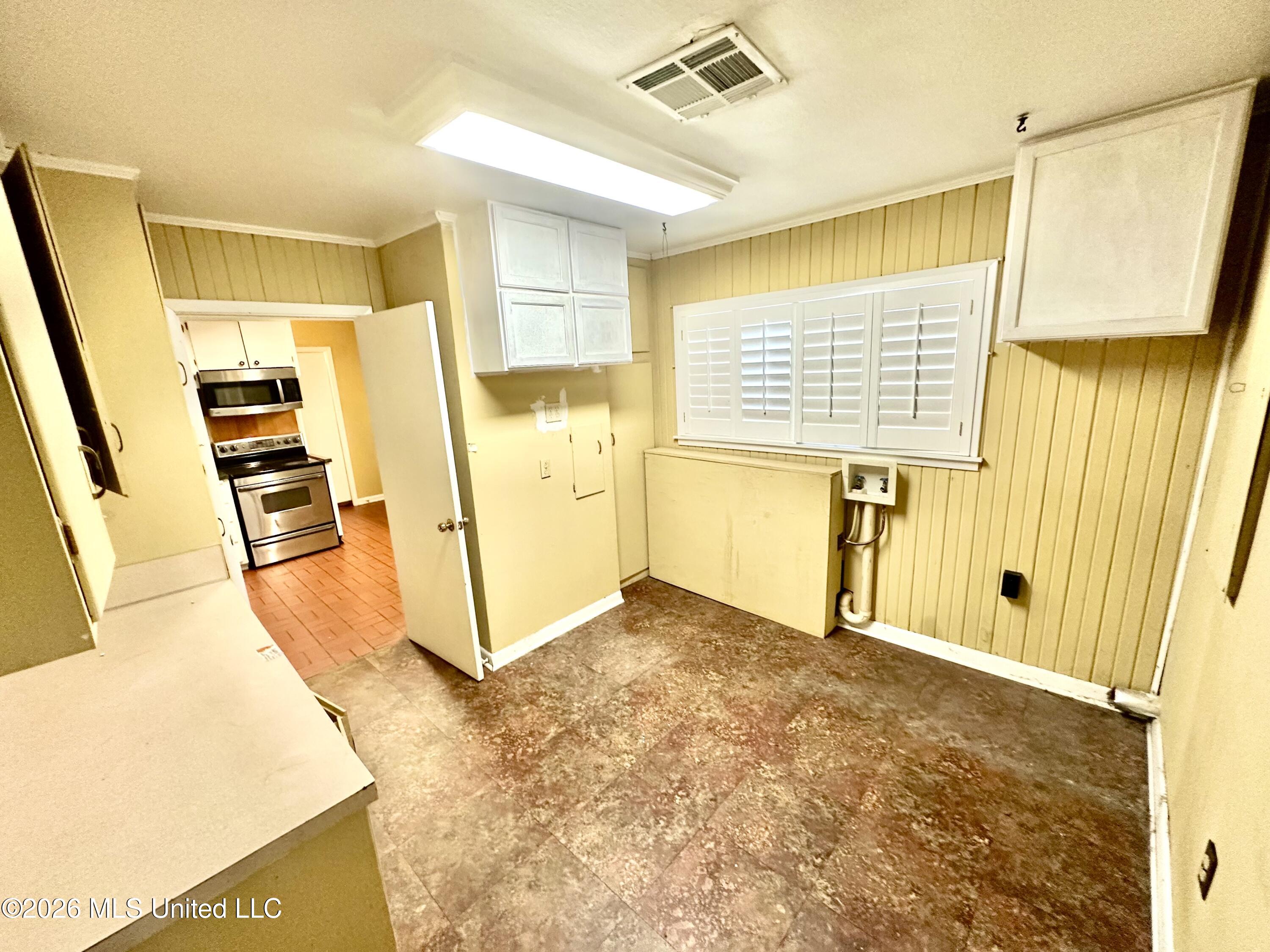 981 S Church Property Photo 8