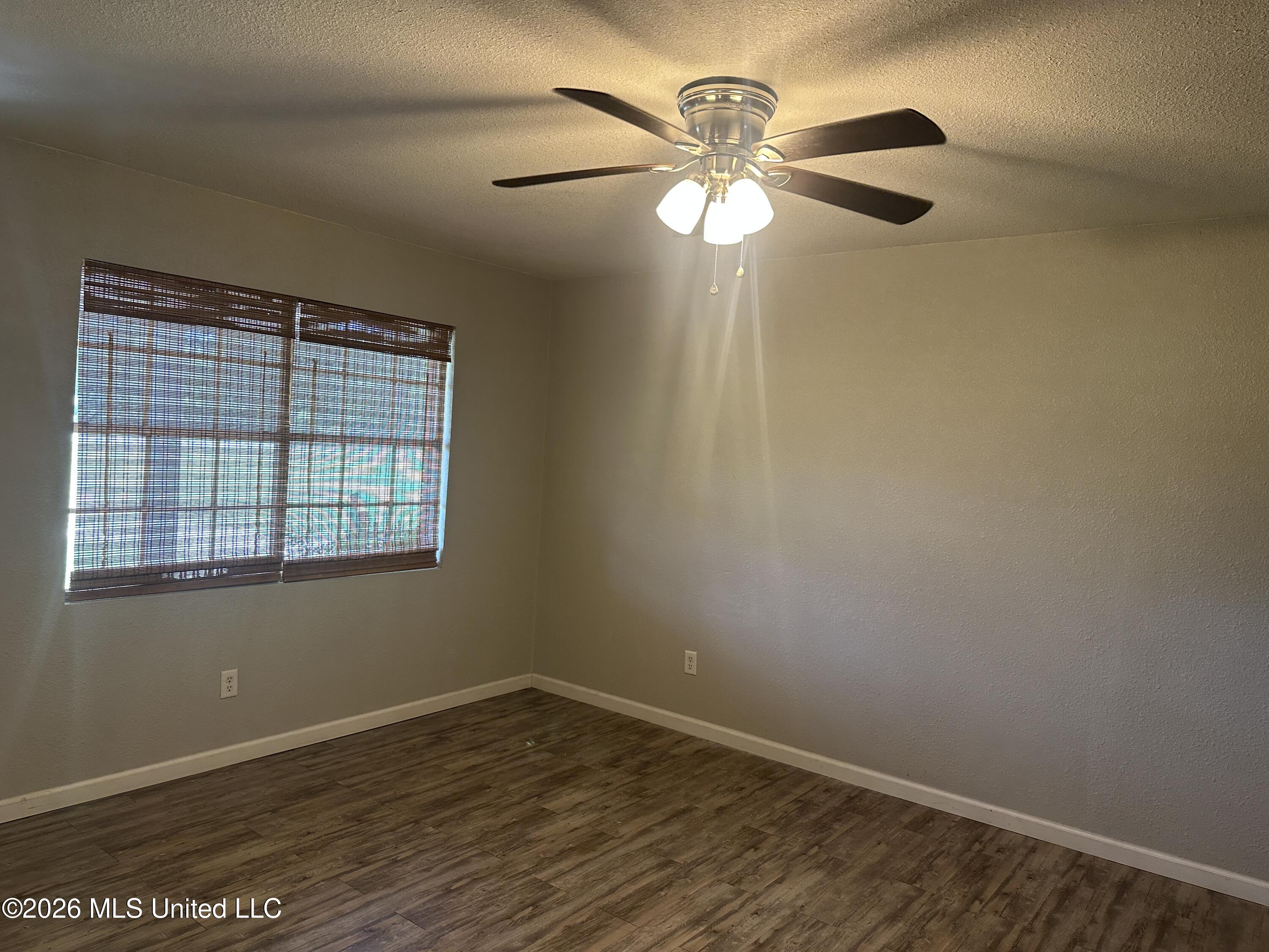 13637 Highway 613 Property Photo 2