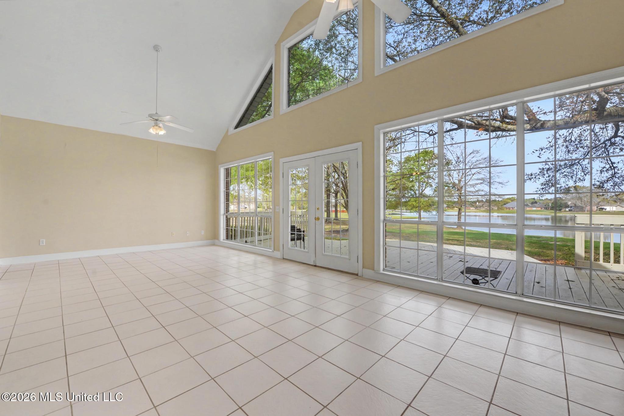 15383 Swan Lake Boulevard Property Photo 7