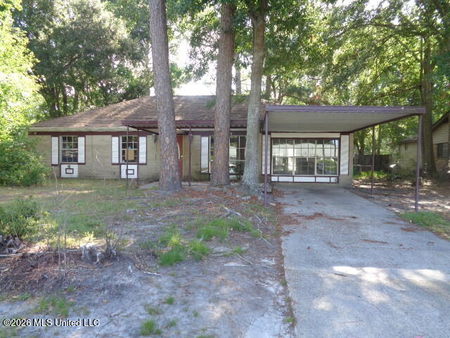 4618 Robinhood Drive Property Photo 1