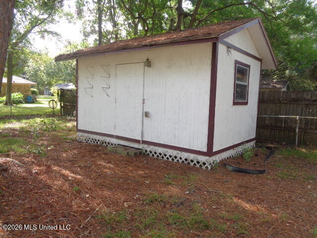 4618 Robinhood Drive Property Photo 15