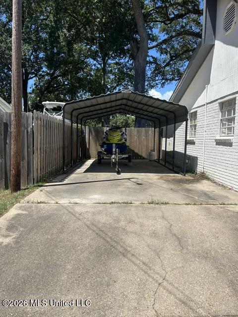 15824 Big Ridge Road Property Photo 3