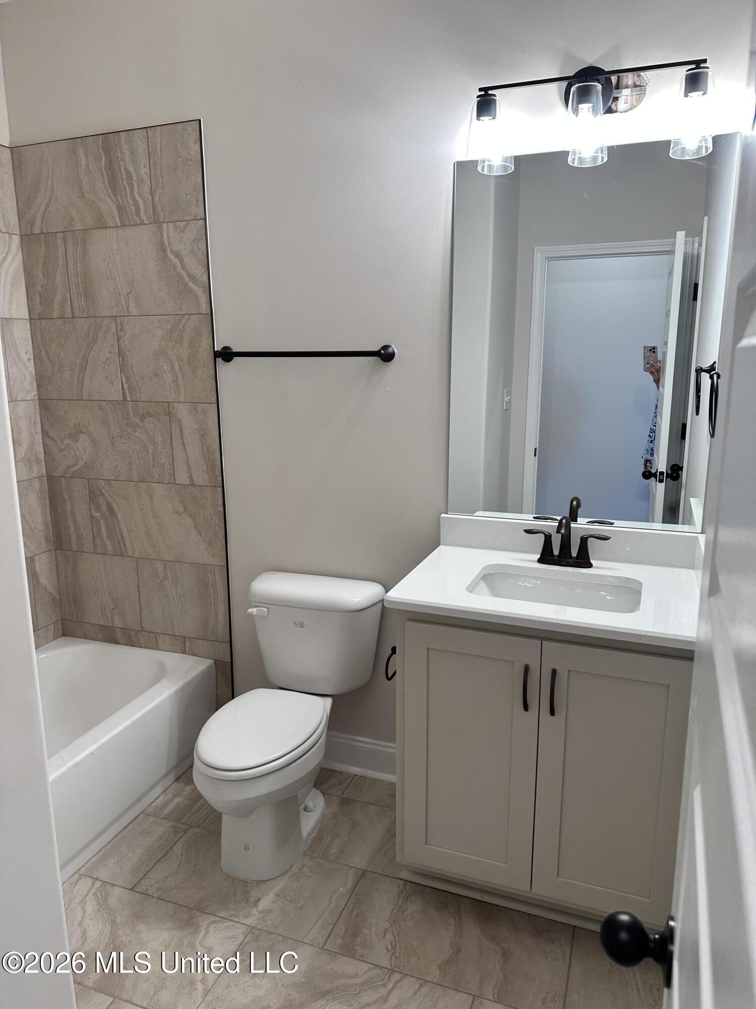 888 Hazelwood Drive Property Photo 23
