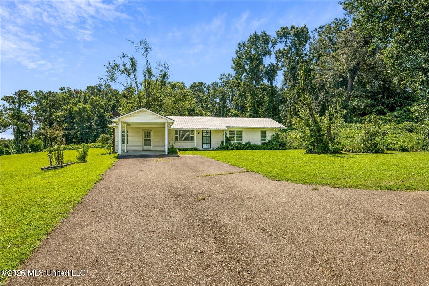 732 Mississippi 30 Property Photo 2