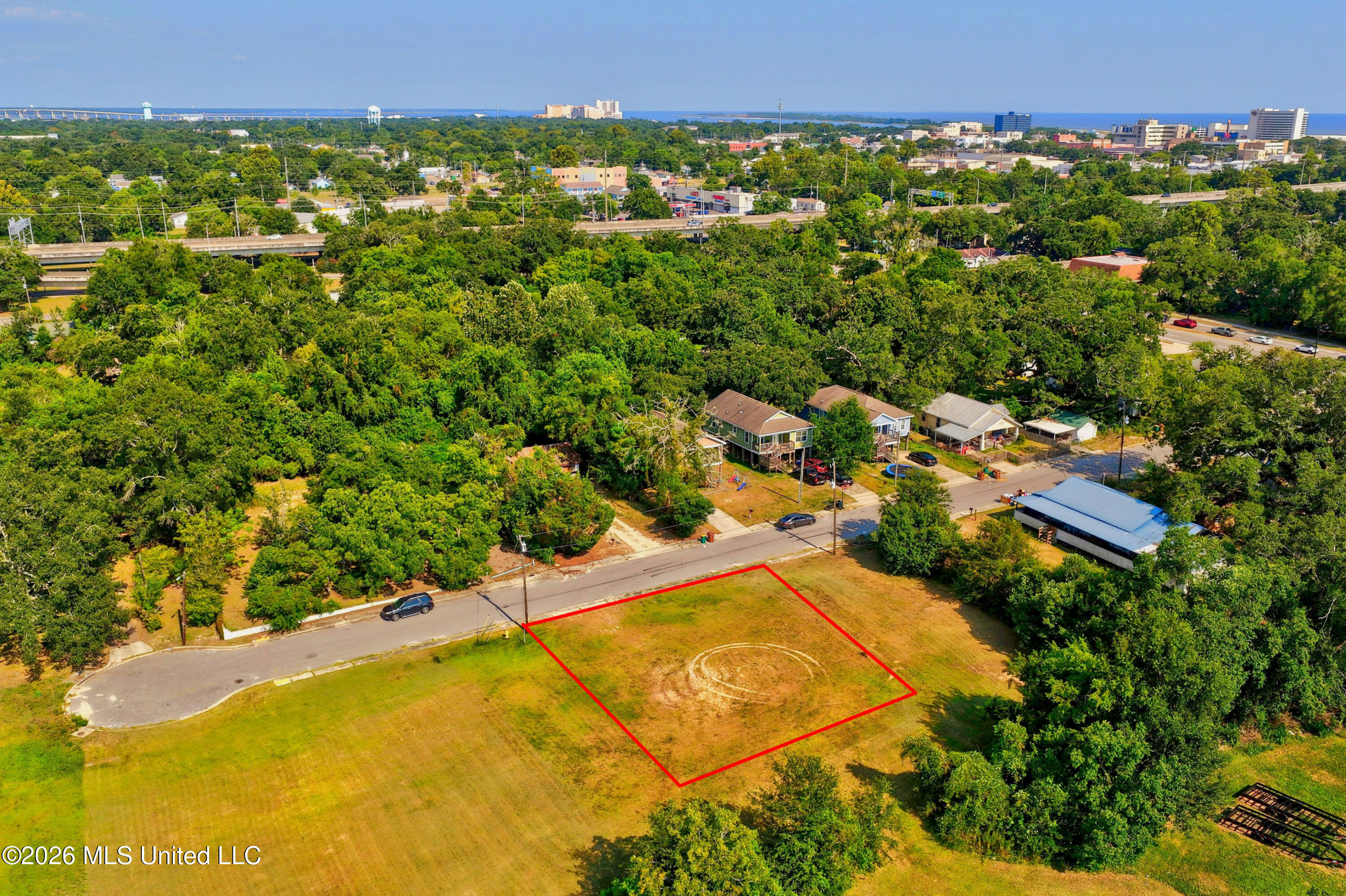 506 Seal Avenue Property Photo 3