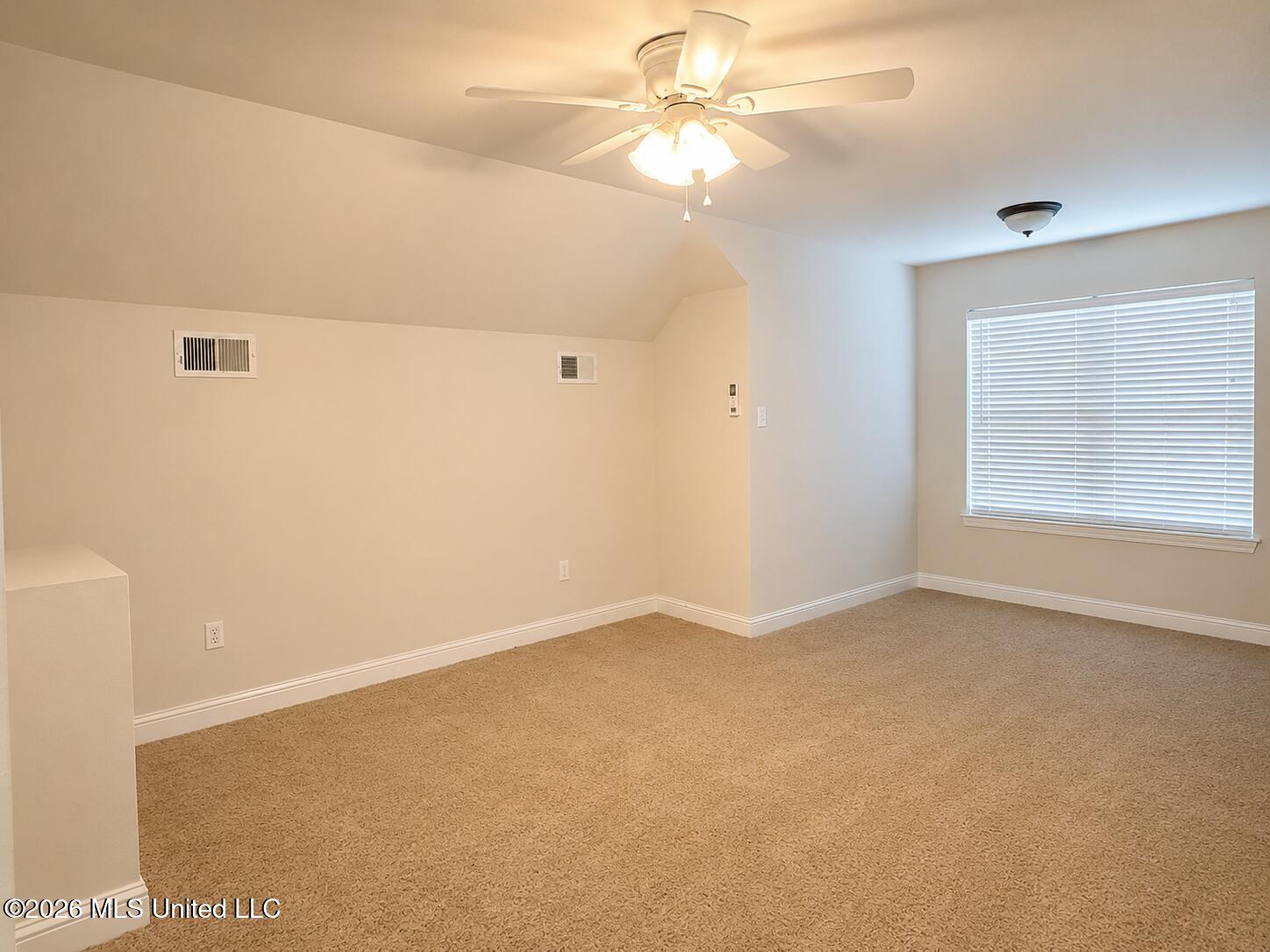 17063 Palm Ridge Drive Property Photo 5