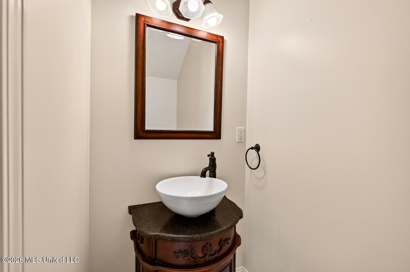 21 Le Petit Cove Property Photo 17