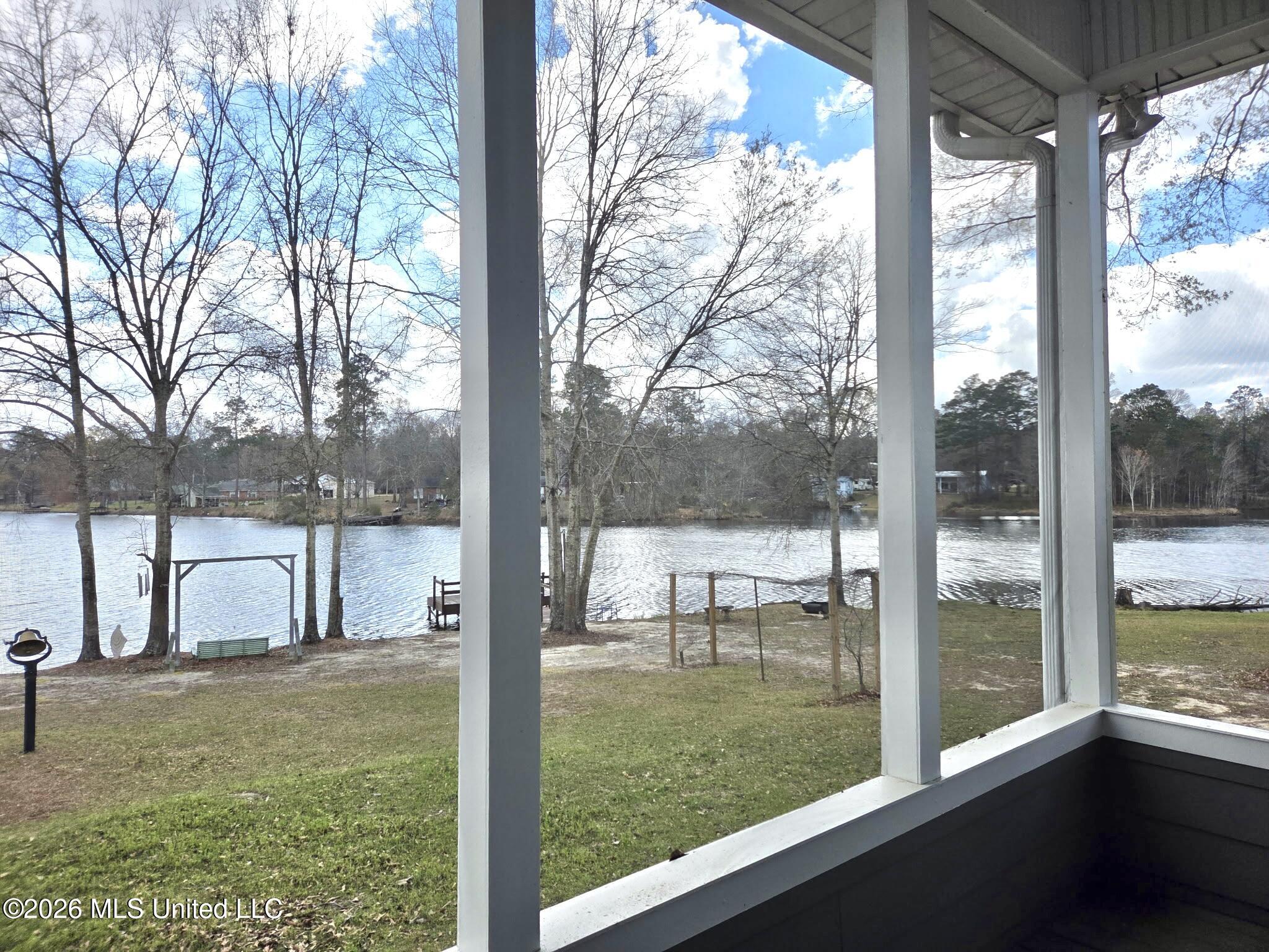 33 Scenic Point Property Photo 6
